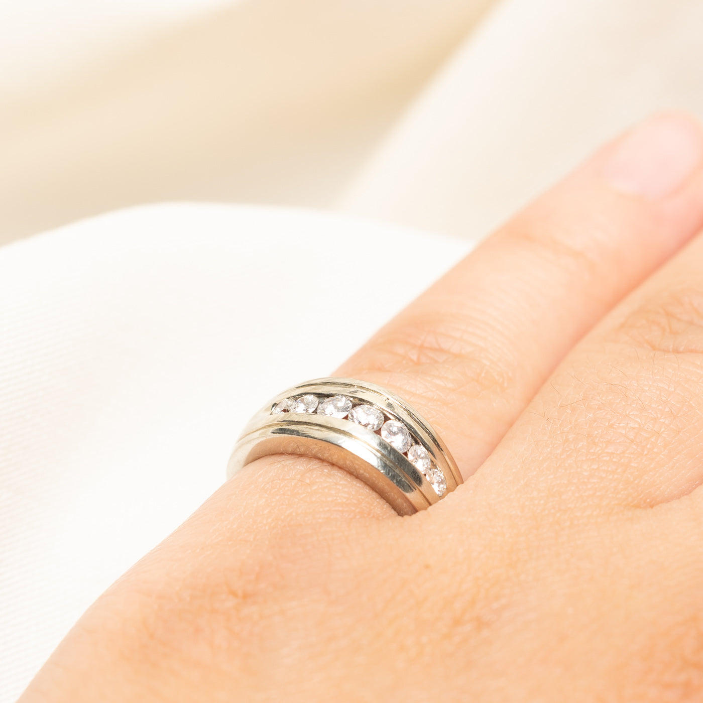 19k Semi Eternity Channel Set Diamond Grooved Band | 0.36ctw | SZ 5