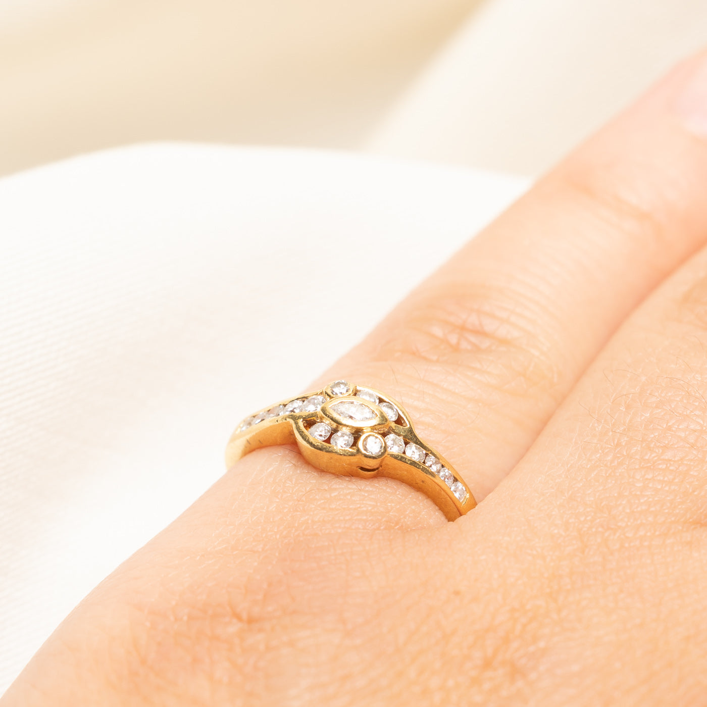 18k Marquise Cut Diagonal Diamond Ring | 0.26ctw | SZ 5