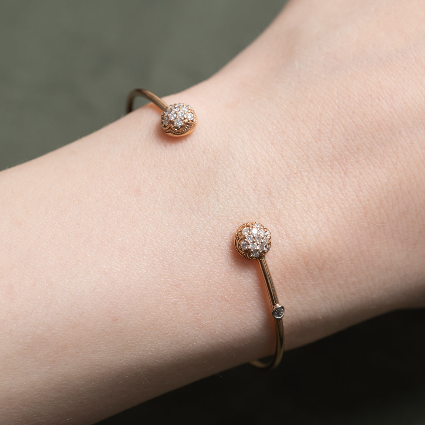 'Tacori' 18k Diamond Round Cluster Open Cuff | 0.31ctw | 5.75"