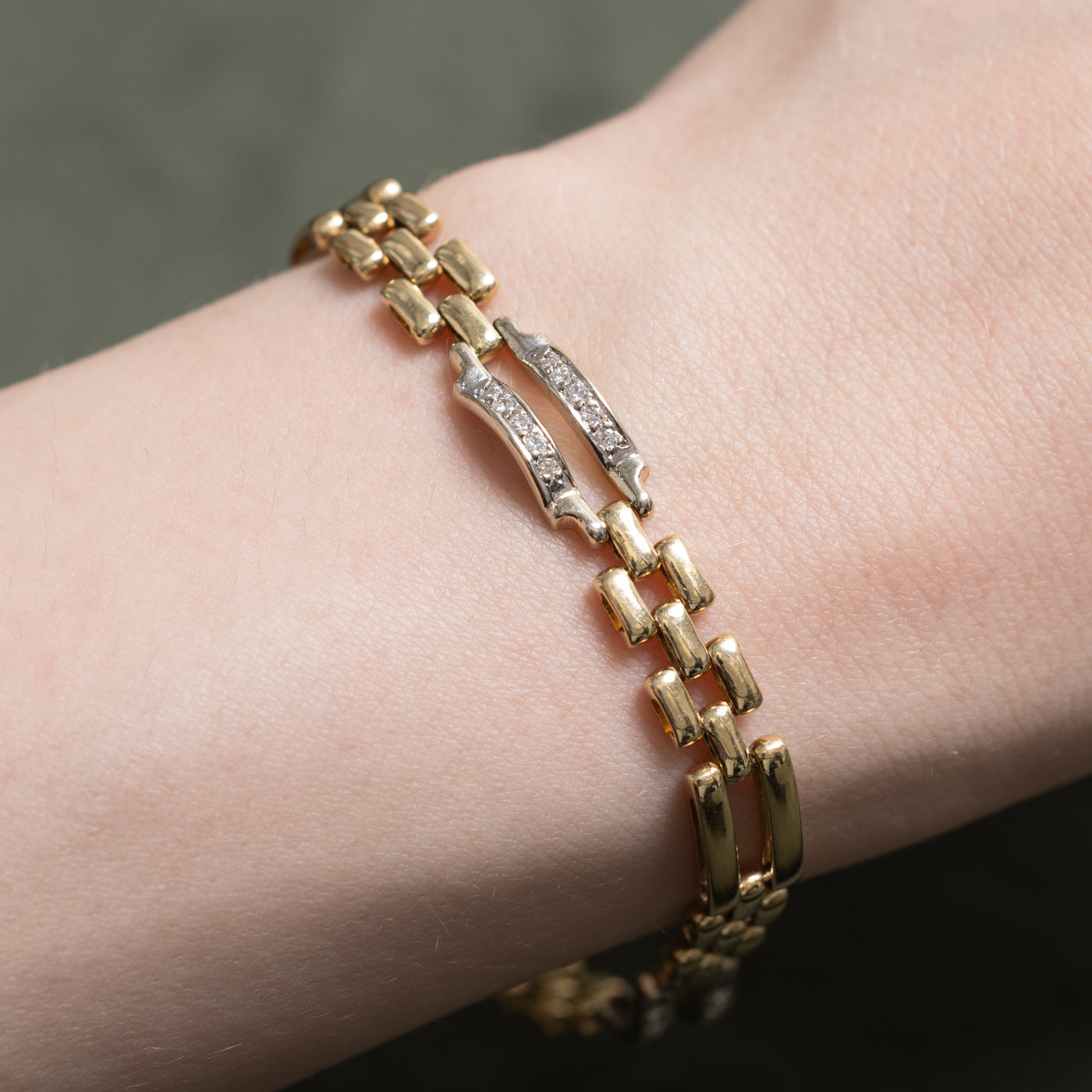 Bracelet chaîne panthère modifiée en or 14 carats serti de diamants | 0,36 ct | 18,4 cm