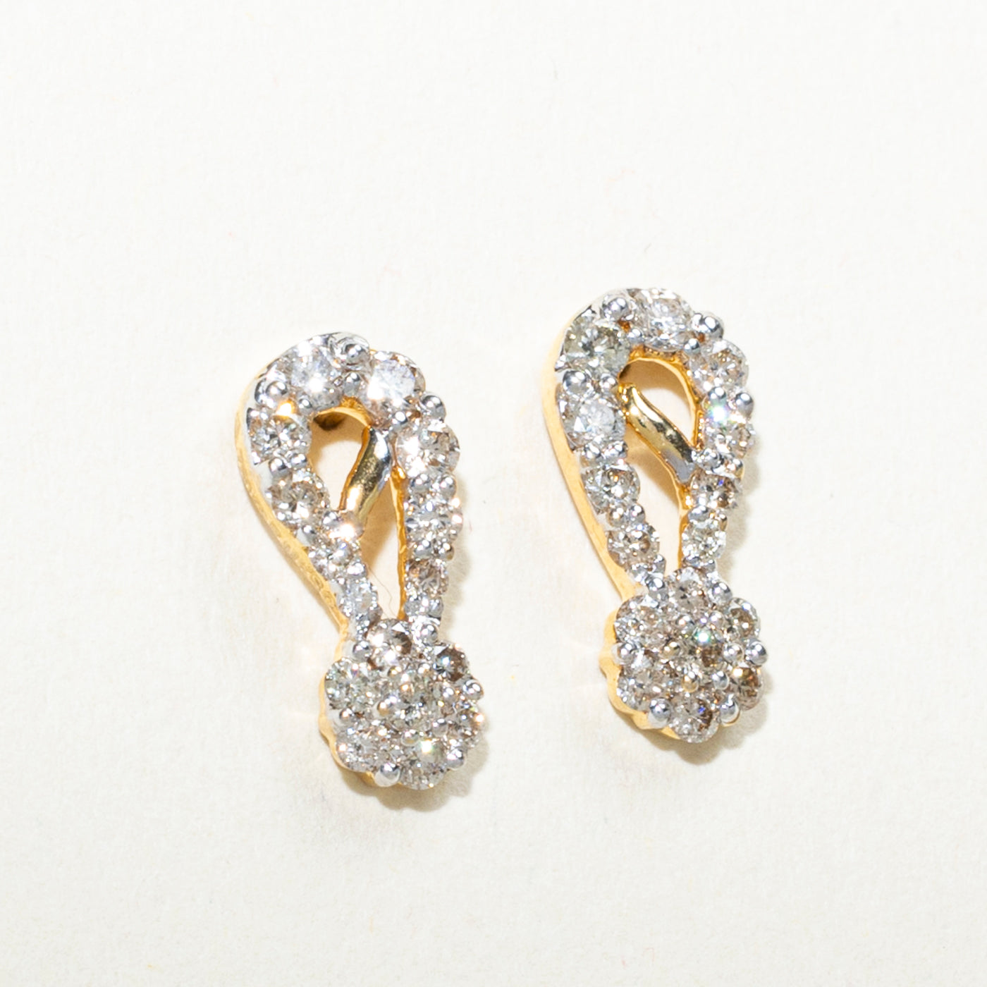 Boucles d'oreilles pendantes serties de diamants pavés | 0,58 ct
