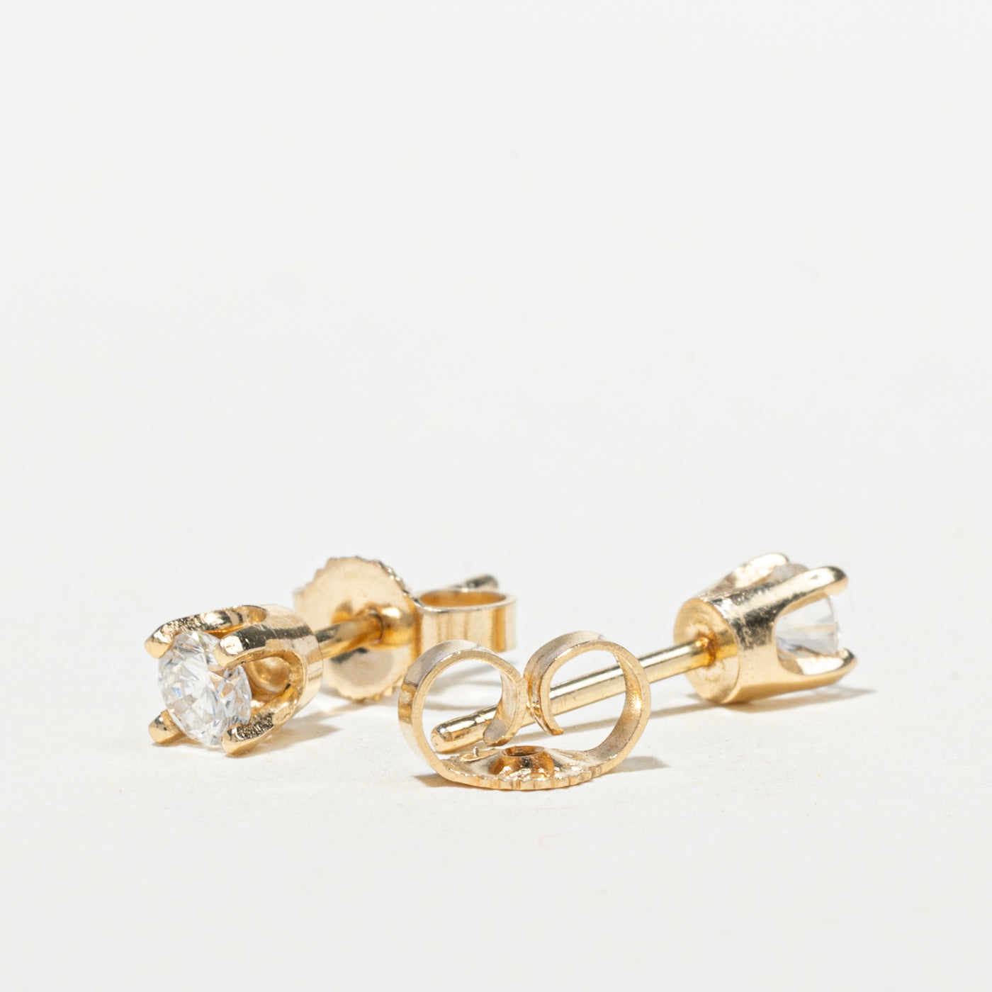 Boucles d'oreilles solitaire en diamant | 0,25 ct