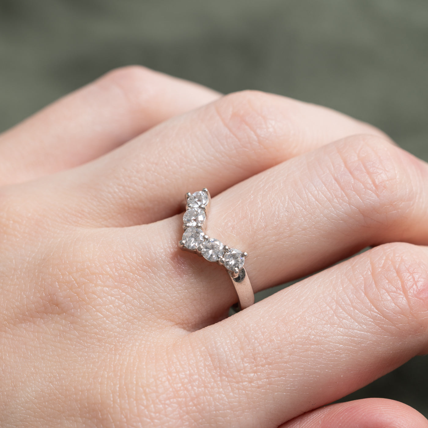 18k Five Stone Diamond Chevron Ring | 0.75ctw | SZ 6.75