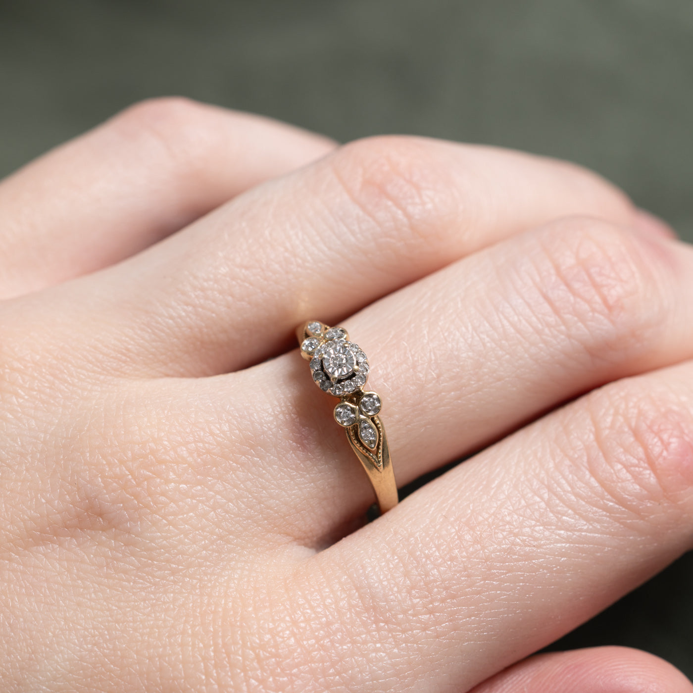 Illusion Set Diamond Halo Milgrain Ring | 0.12ctw | SZ 6.5