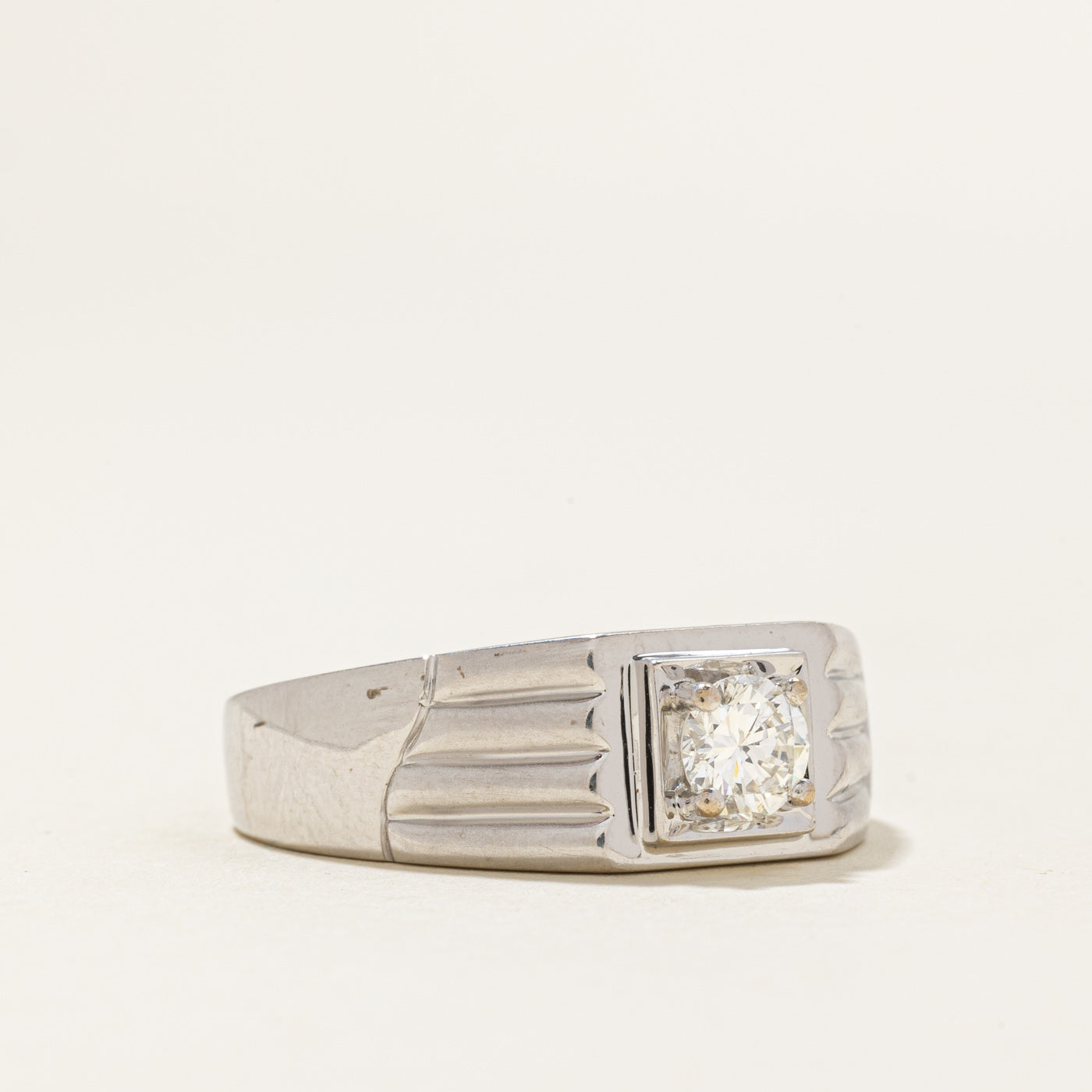 18k Solitaire Diamond Scalloped Signet Ring | 0.56ct | SZ 11.75 |