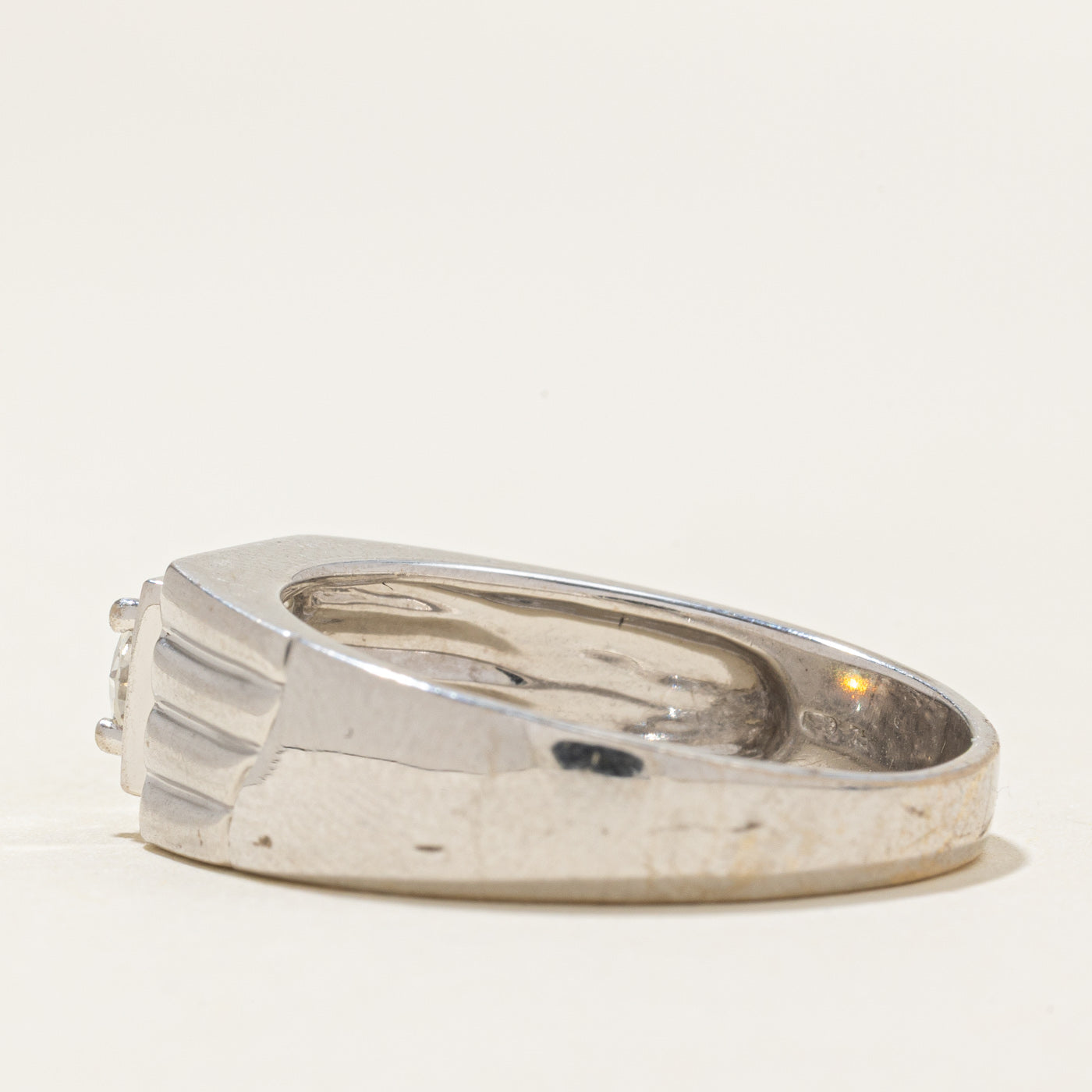 18k Solitaire Diamond Scalloped Signet Ring | 0.56ct | SZ 11.75 |