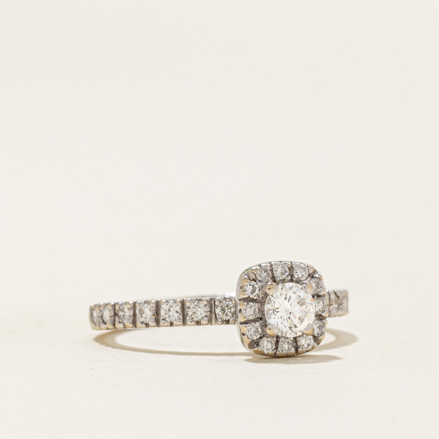 Bague de fiançailles avec halo de diamants | 0,25 ct | Taille 5,25 |