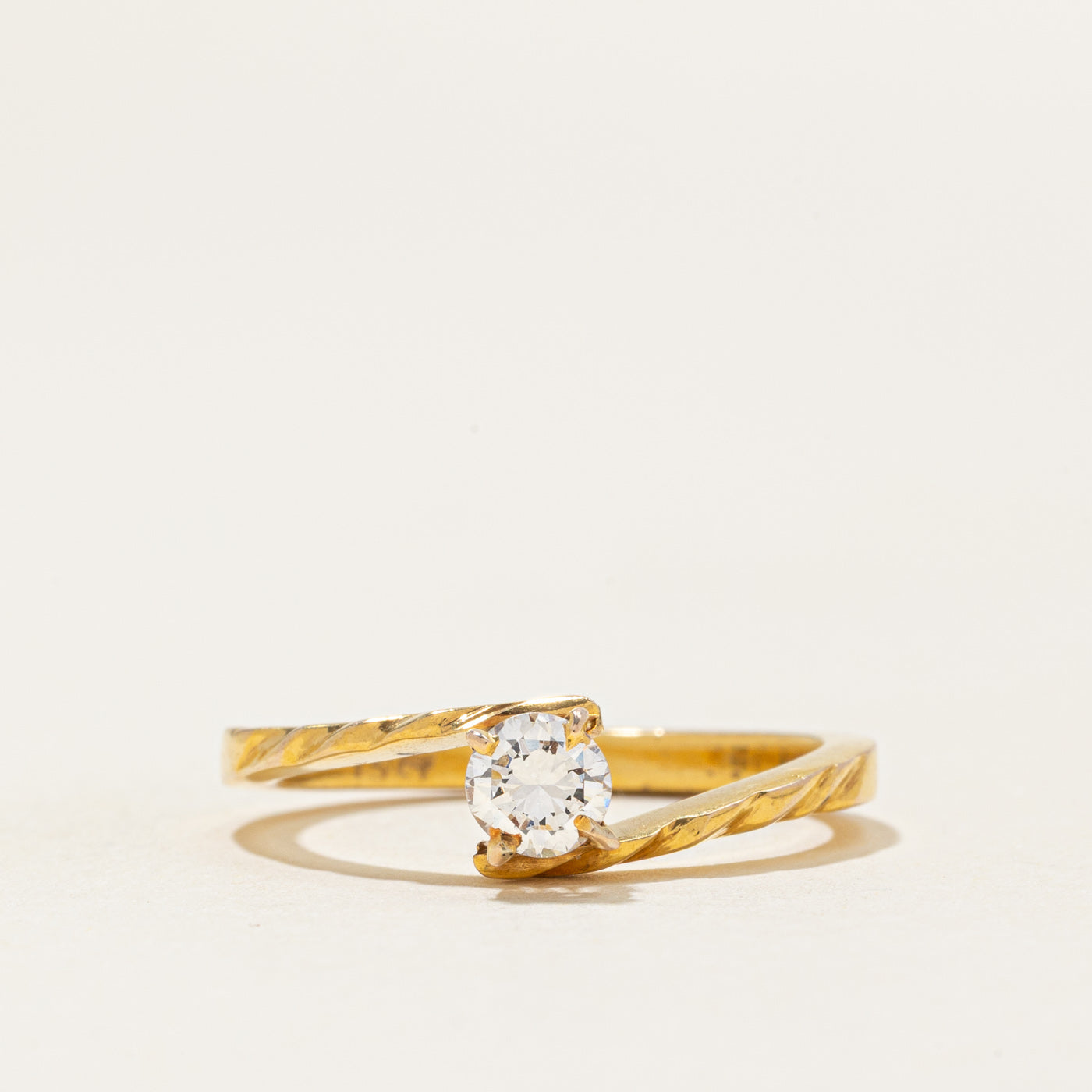 Soliatire Diamond Textured Bypass Ring | 0.28ct | SZ 6.75