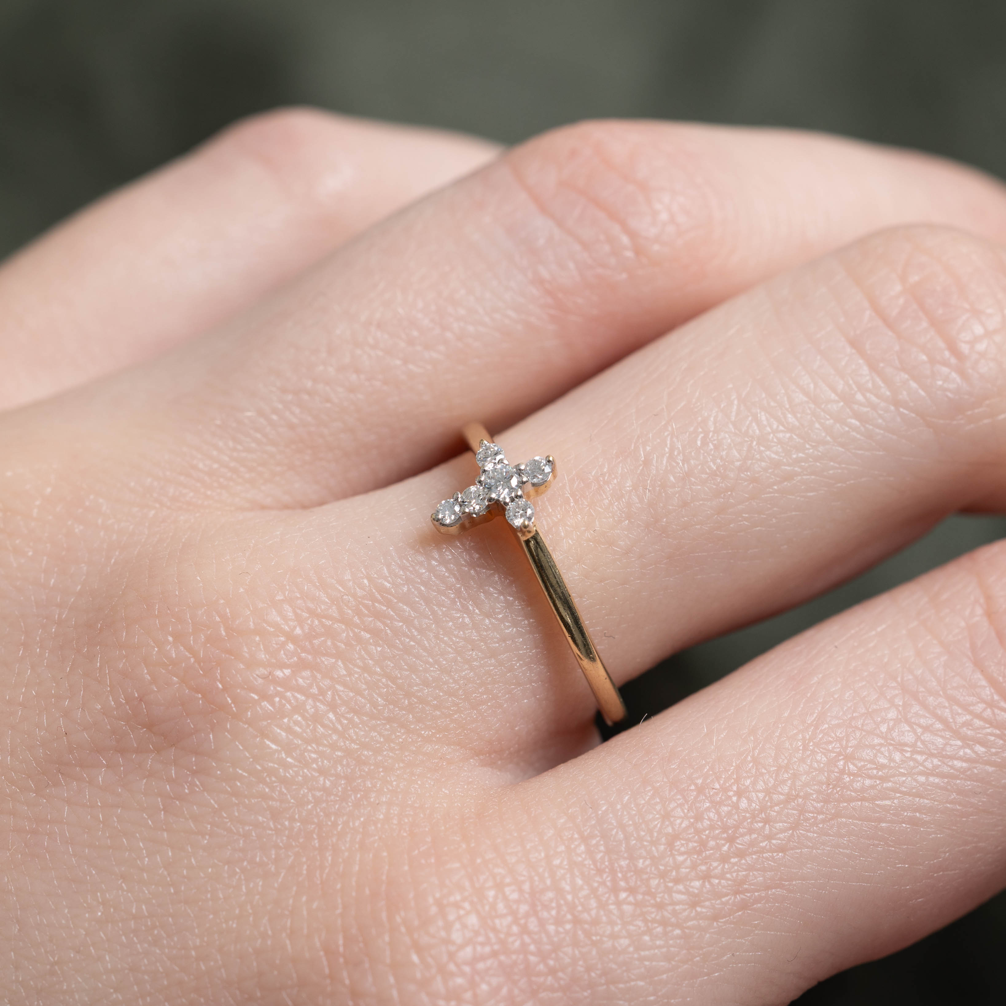 10k Bezel Set Diamond Cross Ring | 0.14ctw | SZ 6.75