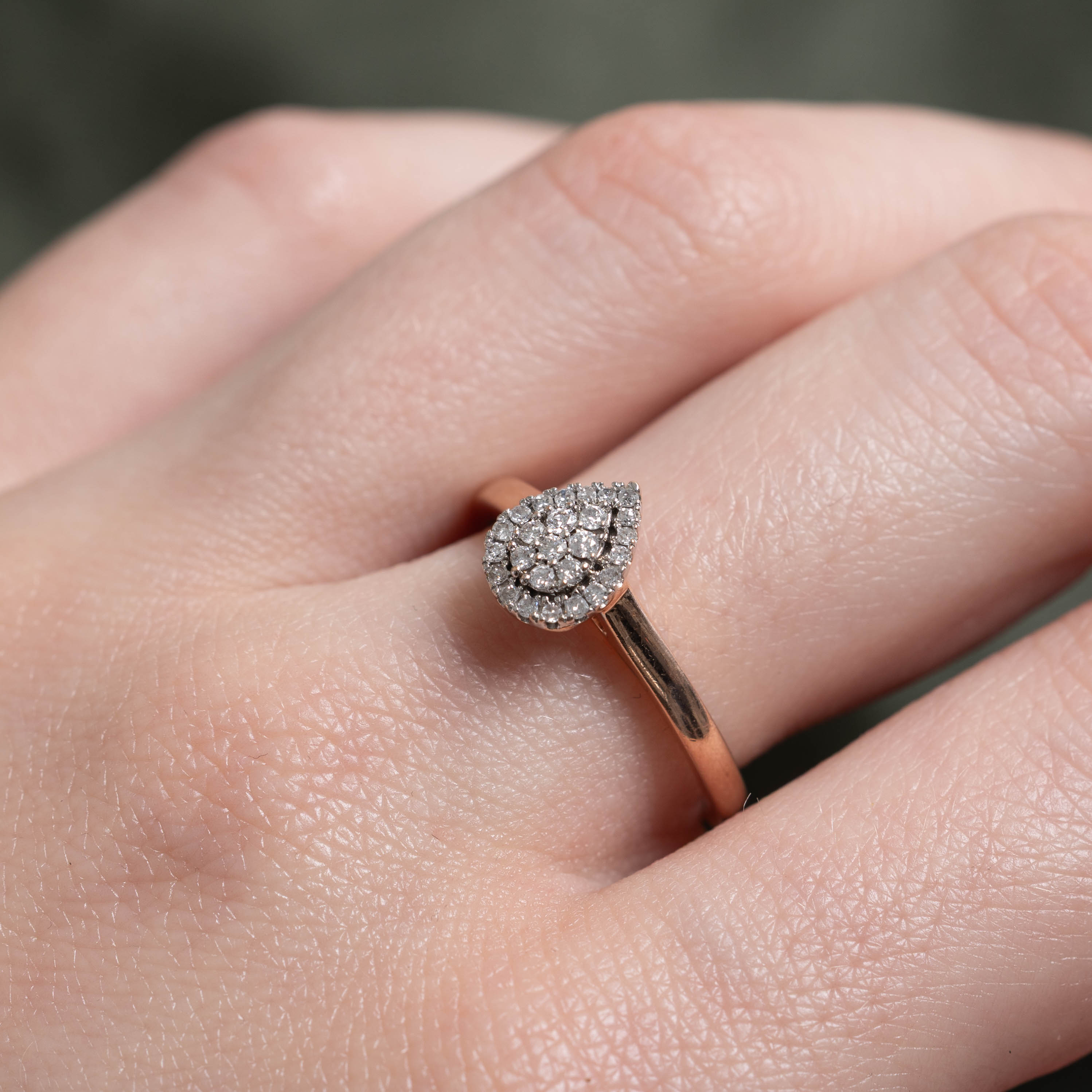 10k Diamond Pear Cluster Ring | 0.15ctw | SZ 7.25