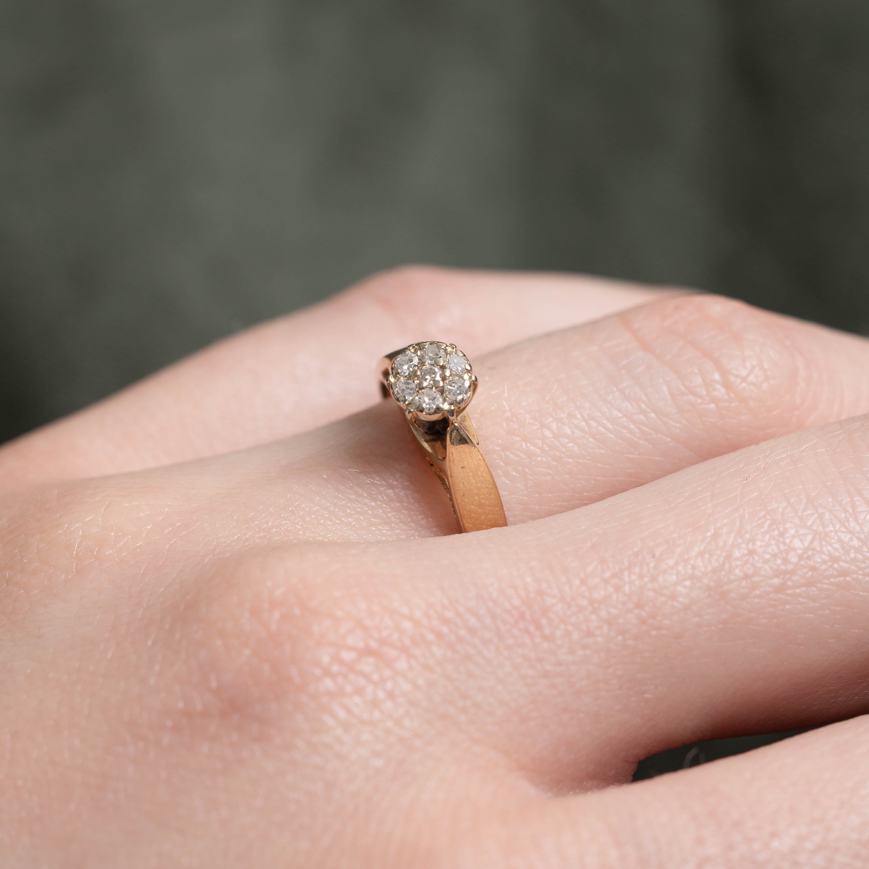 14k Diamond Daisy Cluster Cathedral Ring | 0.10ctw | SZ 6