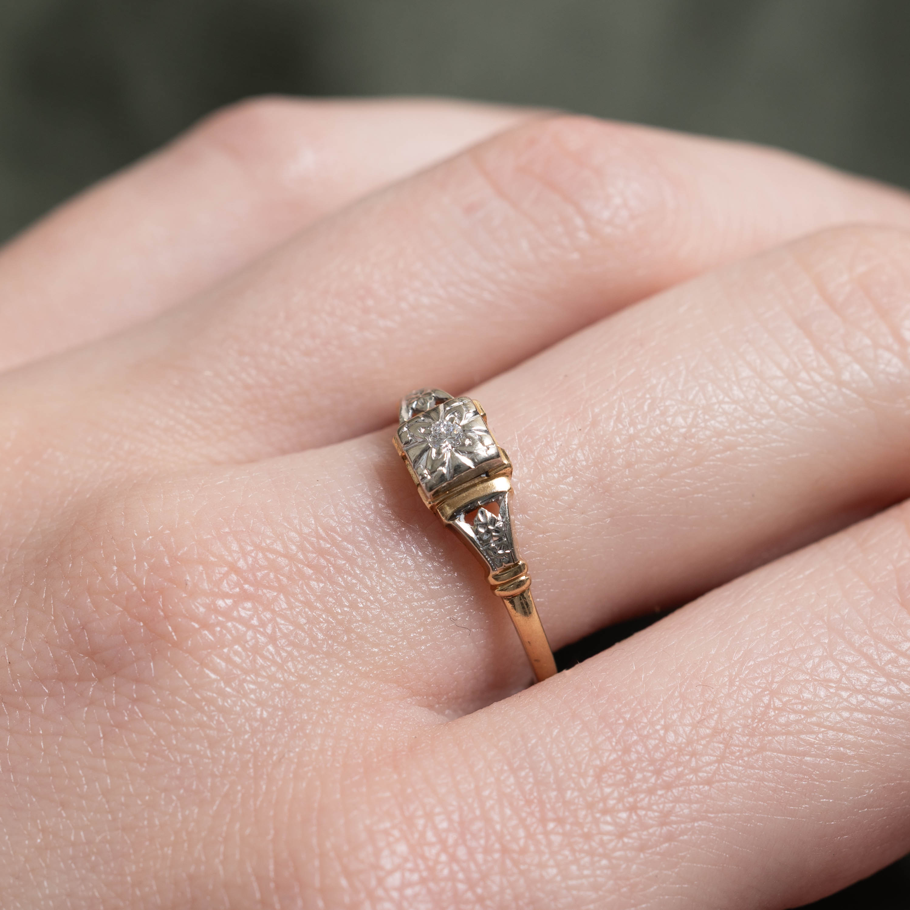 14k Two Tone Illusion Set Diamond Ring | 0.04ctw | SZ 6.75