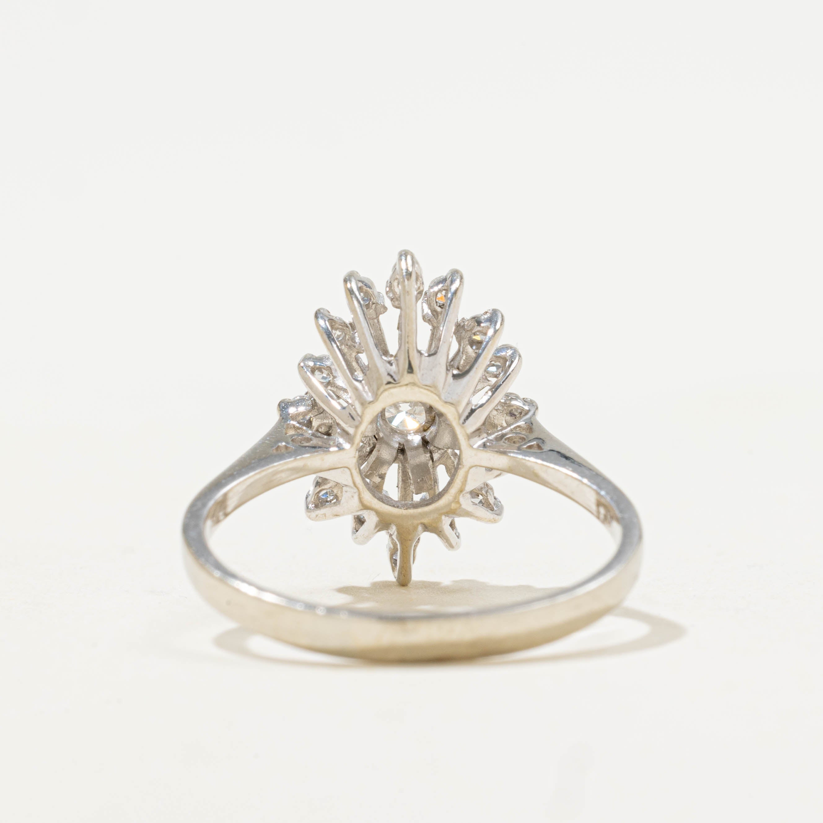 18k Scattered Diamond Starburst Ring | 0.34ctw | SZ 5