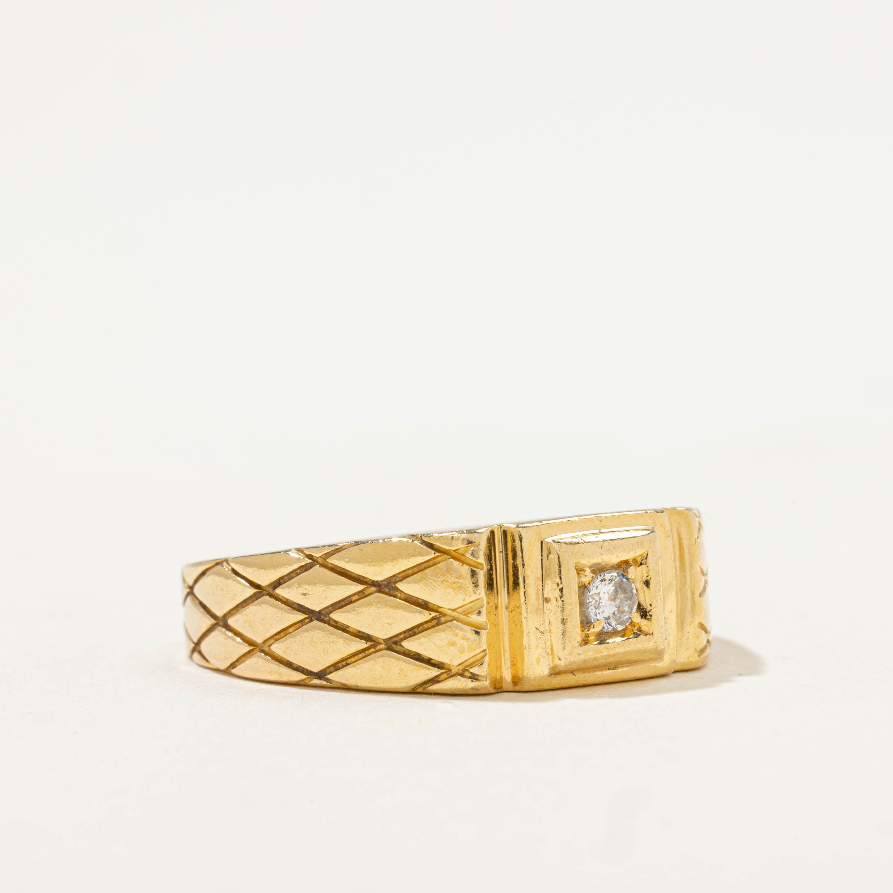 19k Diamond Cross Hatch Dome Ring | 0.07ctw | SZ 9.25