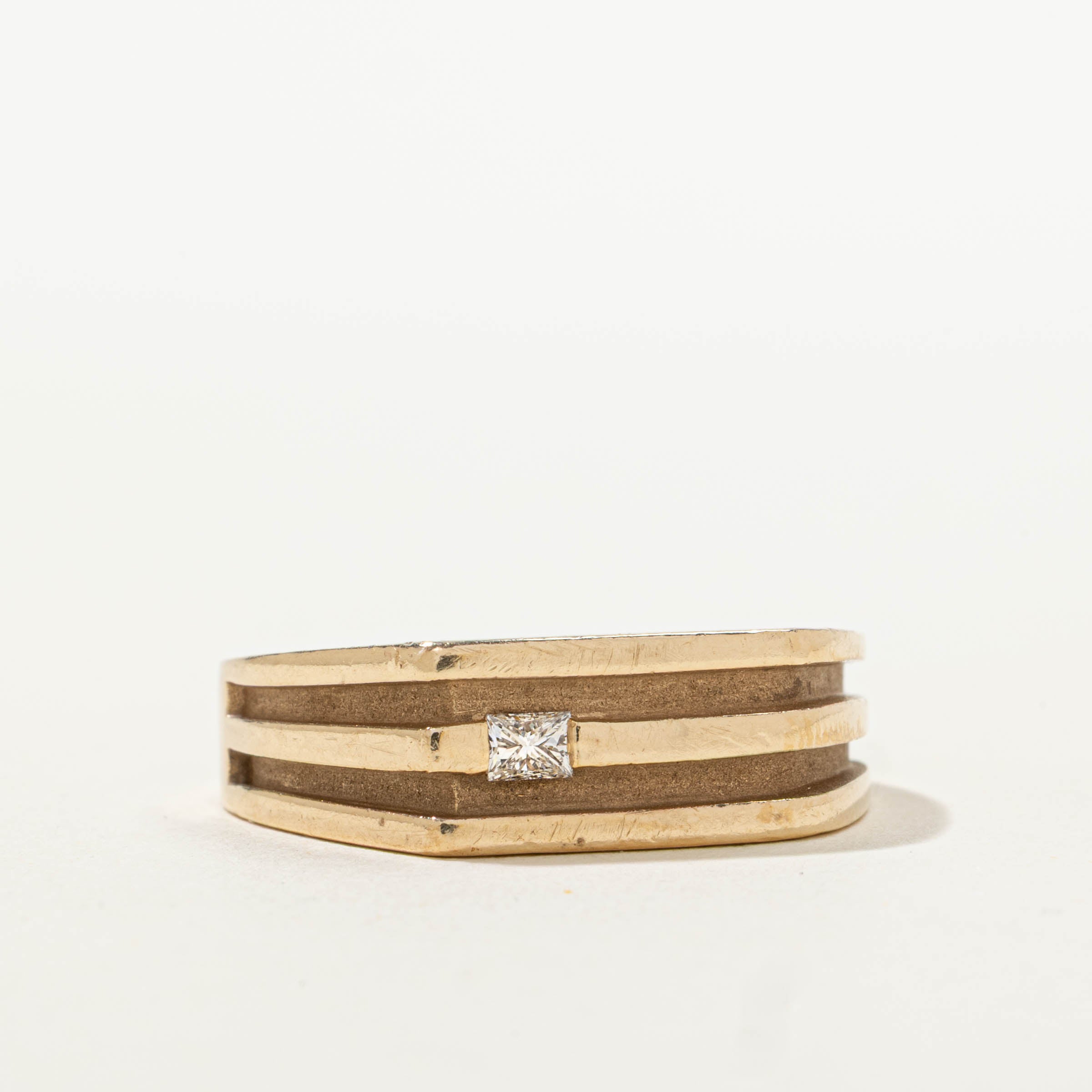 10k Radiant Cut Diamond Grooved Ring | 0.12ctw | SZ 9.75