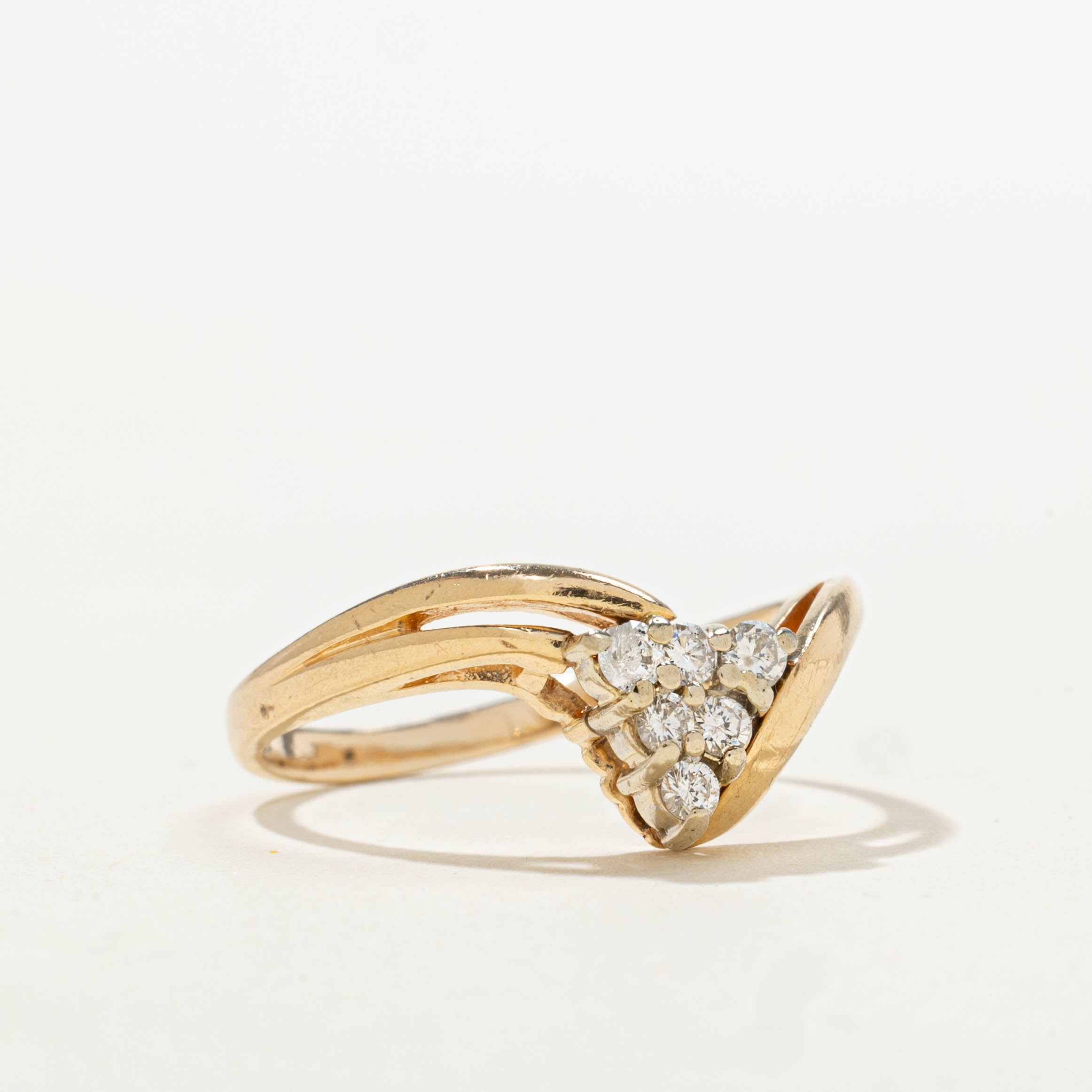 14k Diamond Triangle Cluster Ring | 0.21ctw | SZ 7