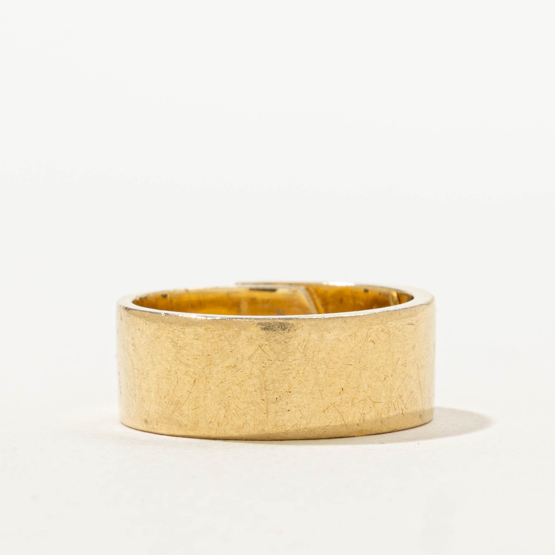 18k Bezel Set Diamond Cigar Band | 0.15ctw | SZ 5