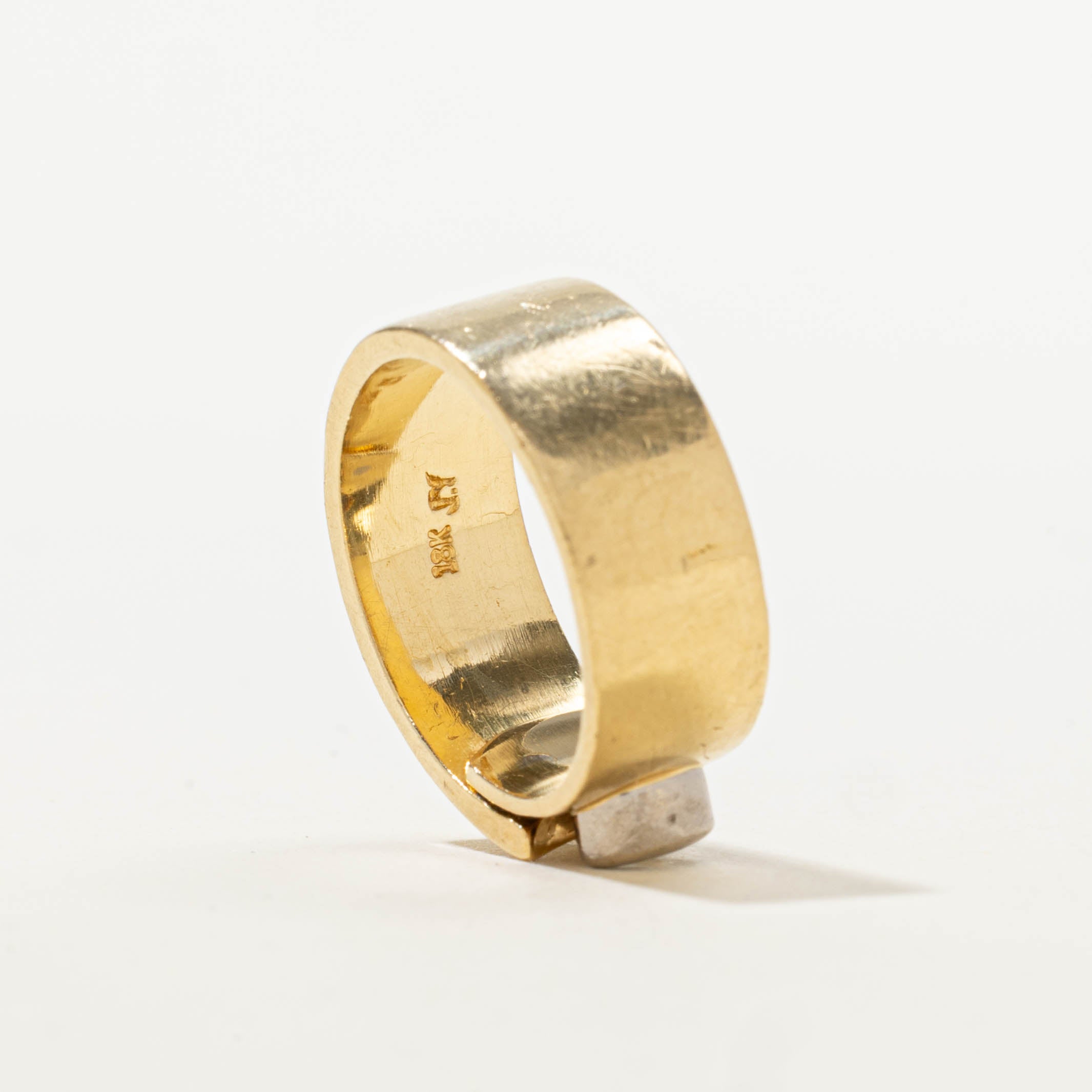 18k Bezel Set Diamond Cigar Band | 0.15ctw | SZ 5