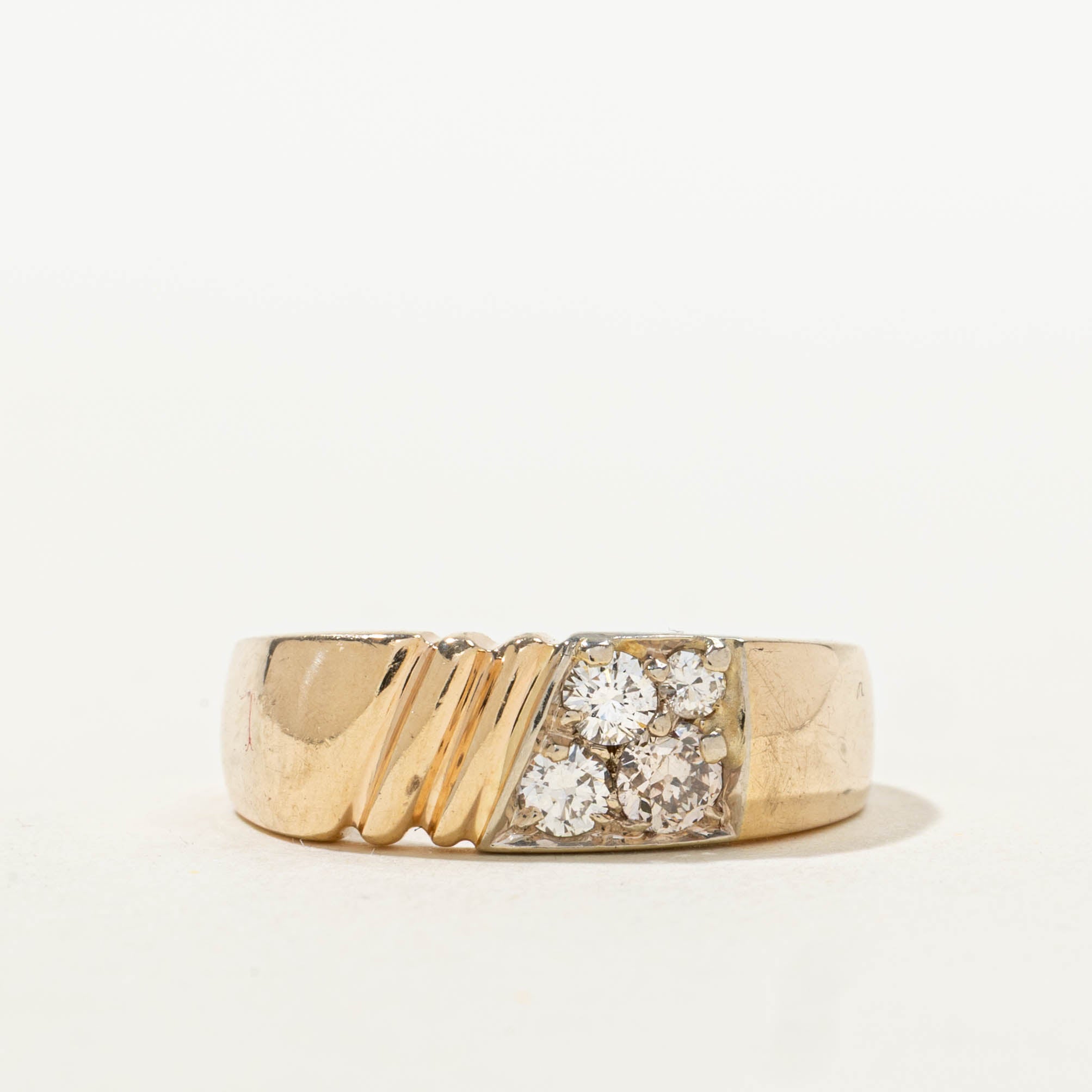14k Diamond Trapezoidal Cluster Fluted Ring | 0.42ctw | SZ 8
