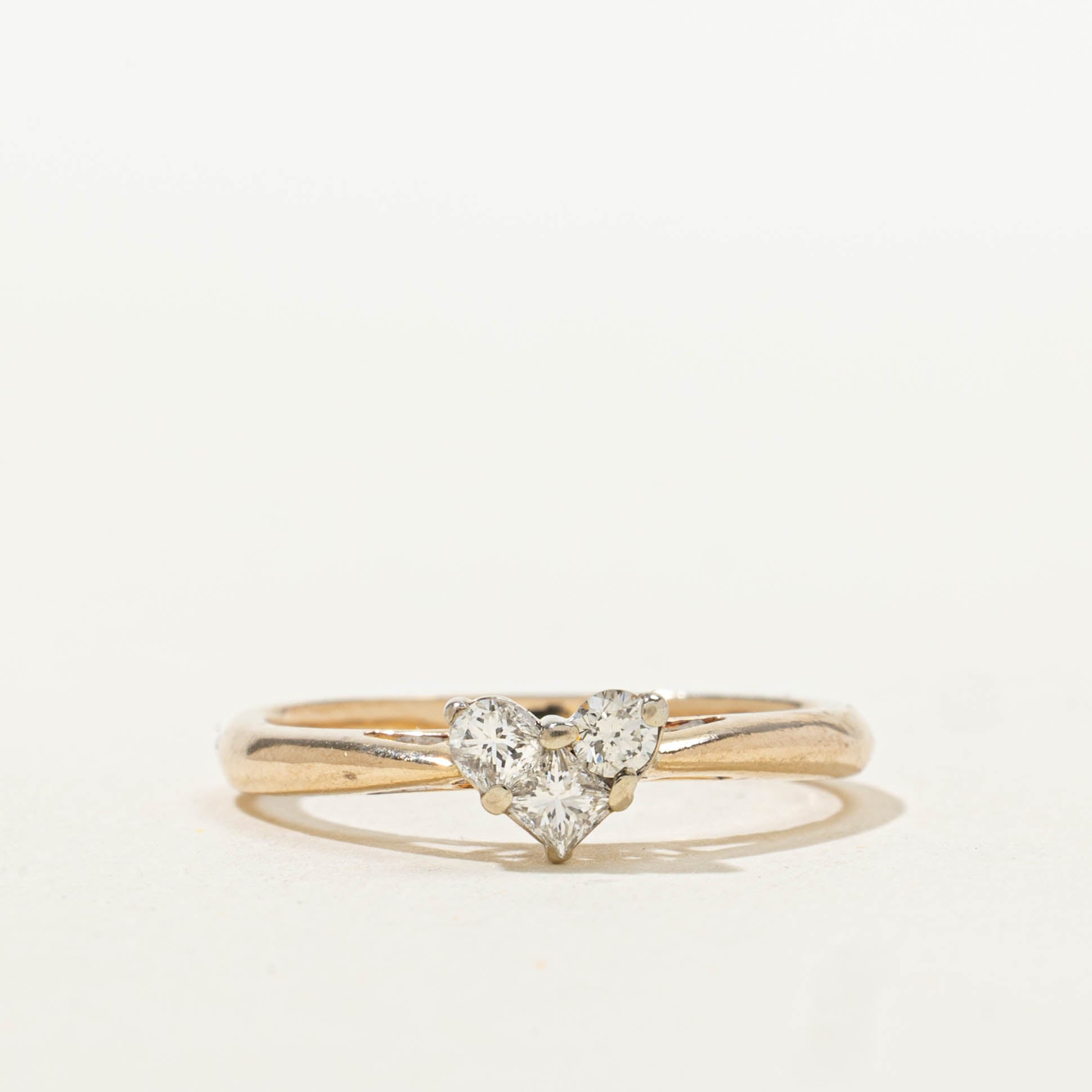 14k Three Stone Diamond Heart Ring | 0.25ctw | SZ 5.75
