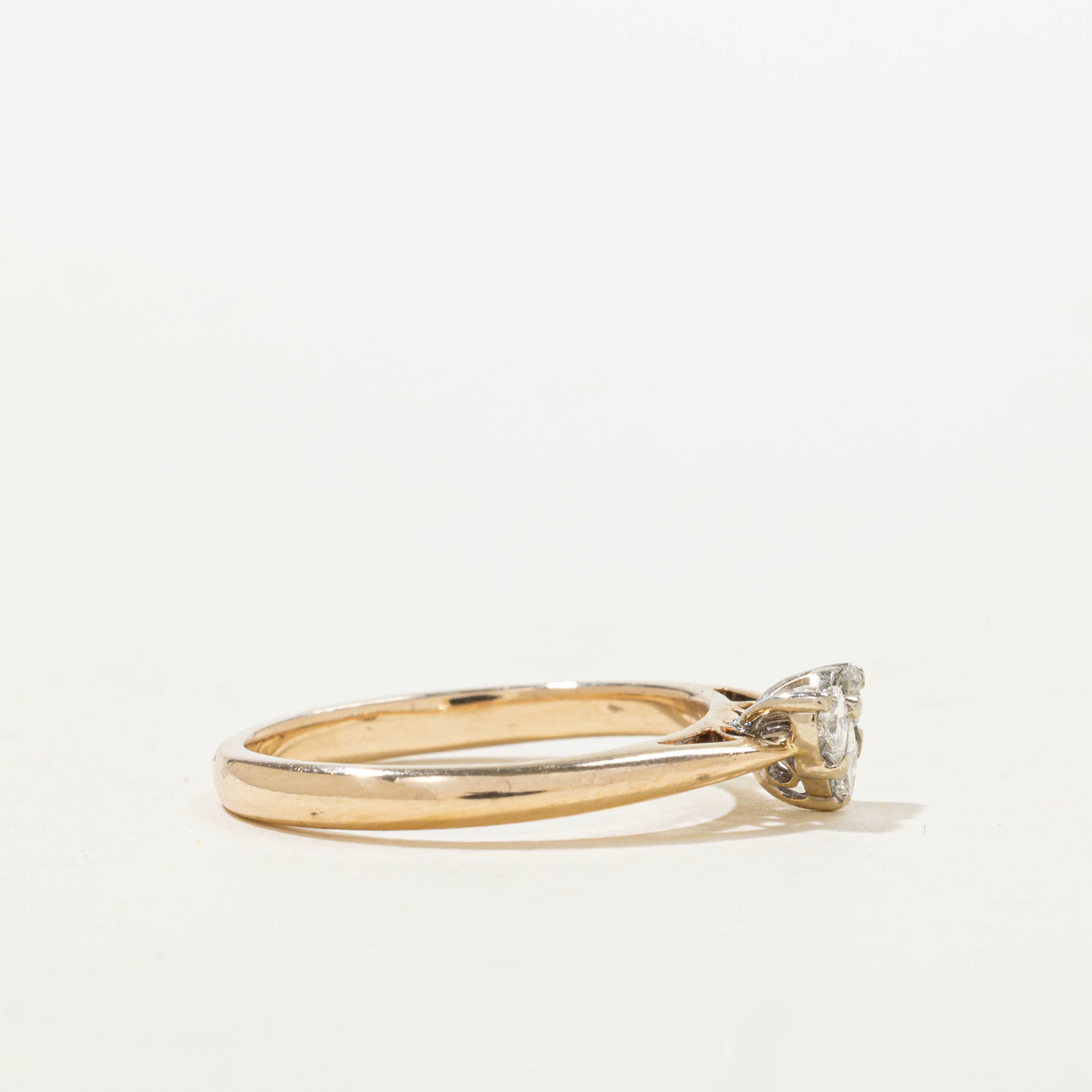 14k Three Stone Diamond Heart Ring | 0.25ctw | SZ 5.75