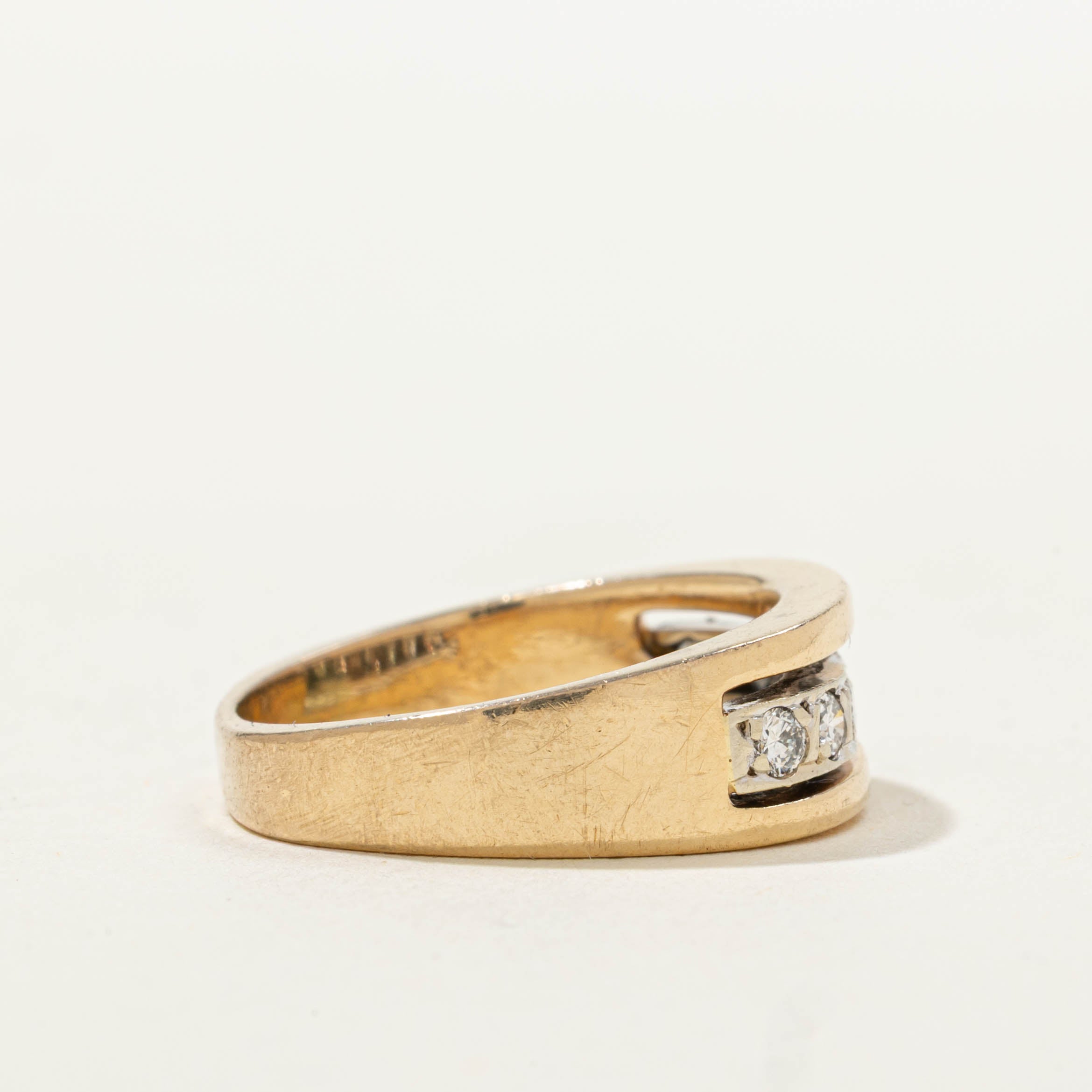14k Two Tone Flush Set Diamond Ring | 0.21ctw | SZ 5.25