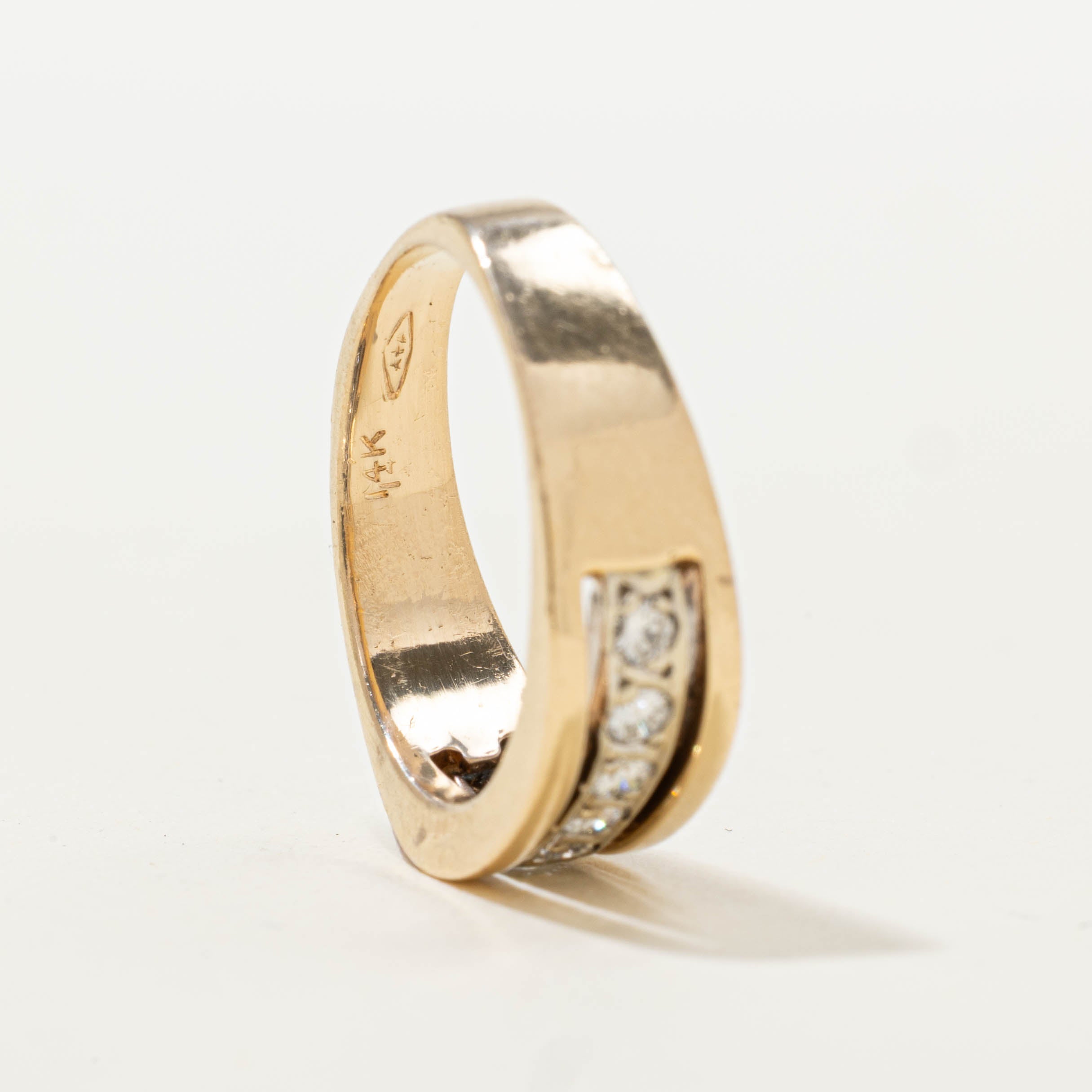 14k Two Tone Flush Set Diamond Ring | 0.21ctw | SZ 5.25