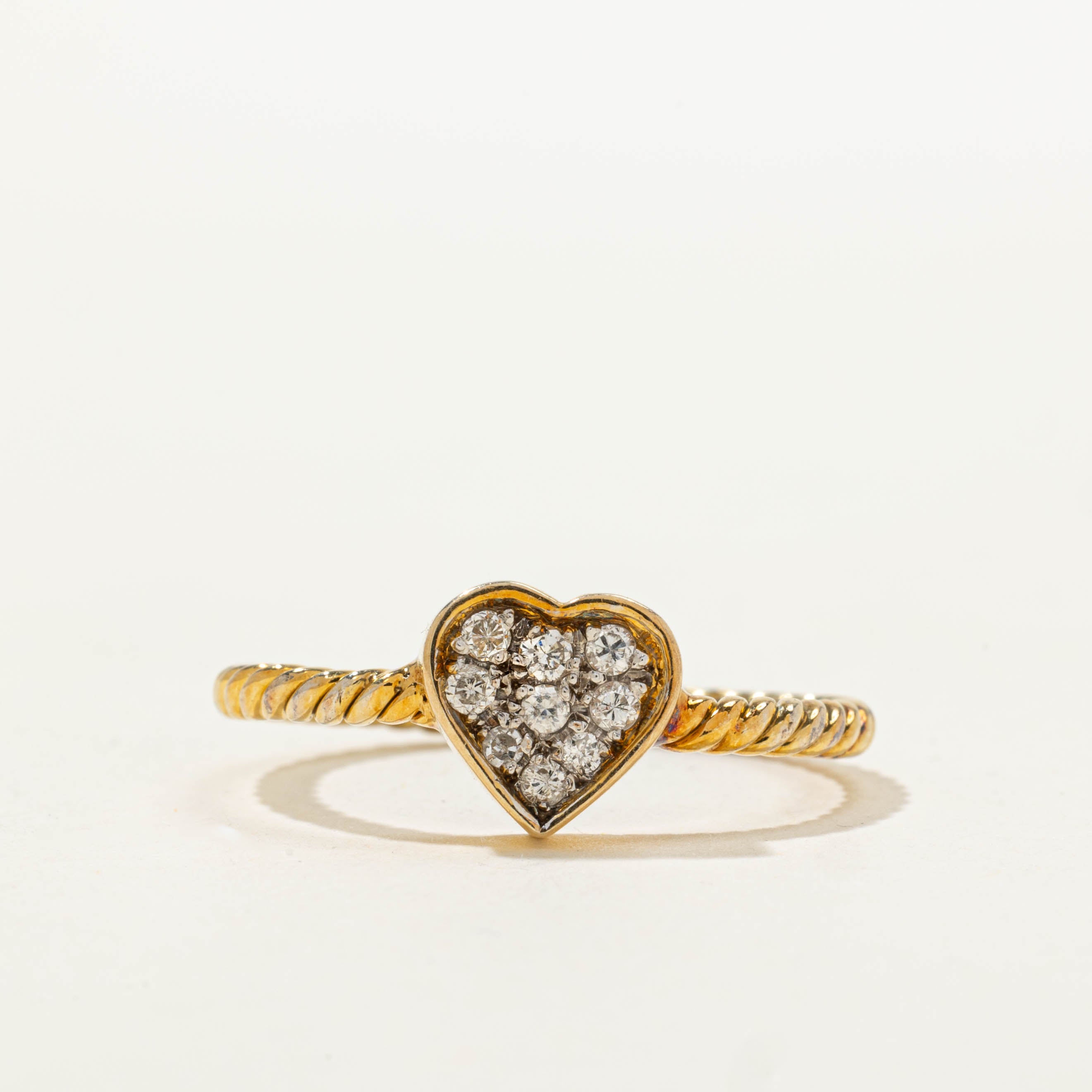 12k Diamond Heart Cluster Rope Ring | 0.16ctw | SZ 7.75