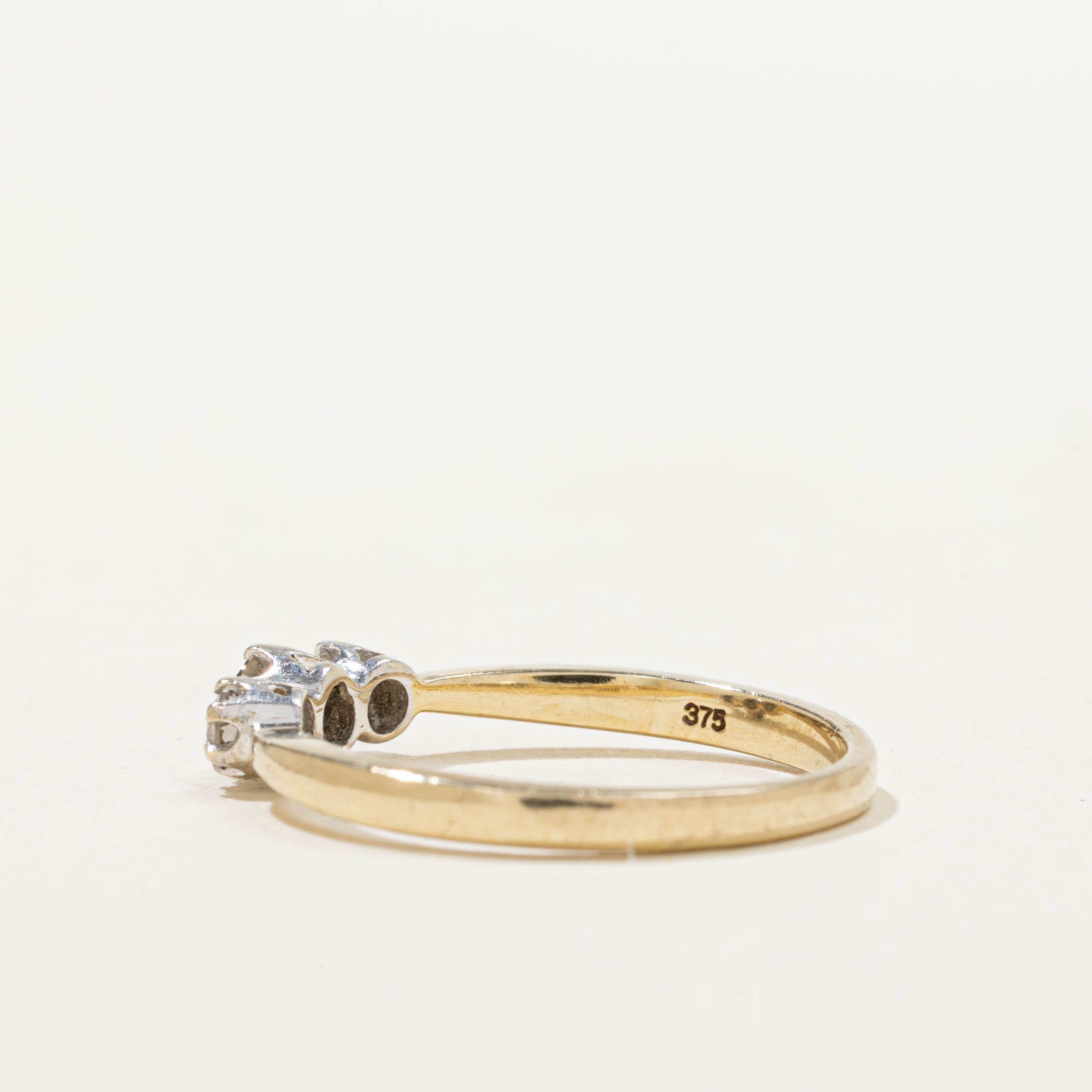 Three Stone Diamond Reverse Tapered Ring | 0.28ctw | SZ 5.75