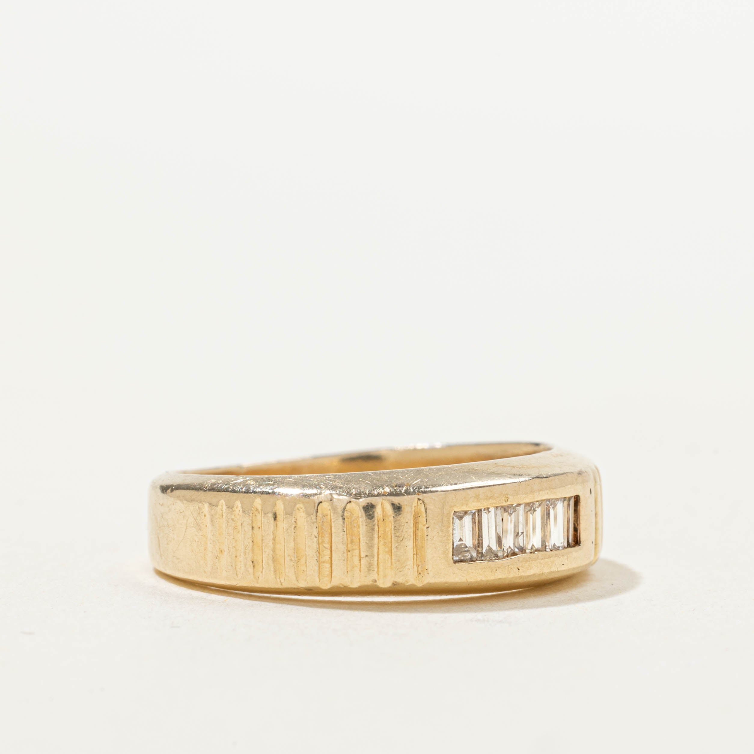 14k Channel Set Diamond Fluted Ring | 0.30ctw | SZ 6.75