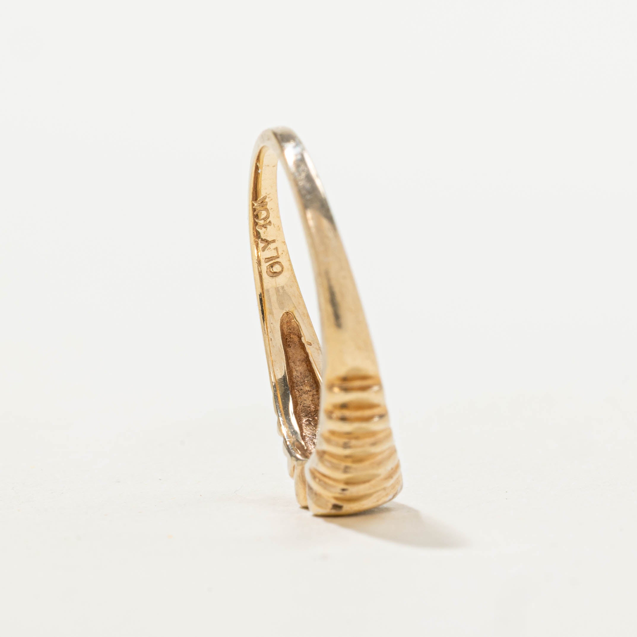 10k Diamond Heart Croissant Ring | 0.05ctw | SZ 5.25