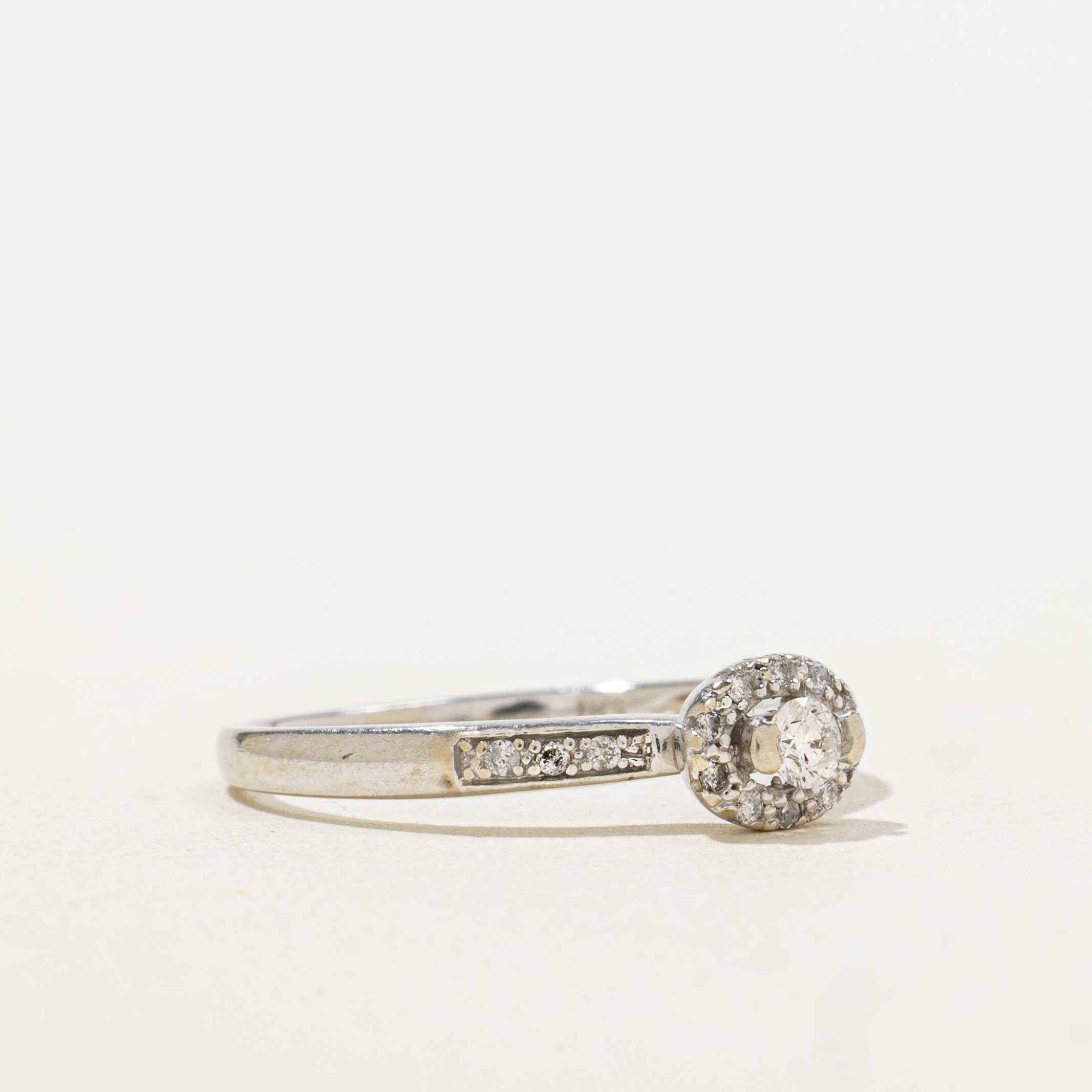 10k Diamond Oval Halo Ring | 0.15ctw | SZ 7
