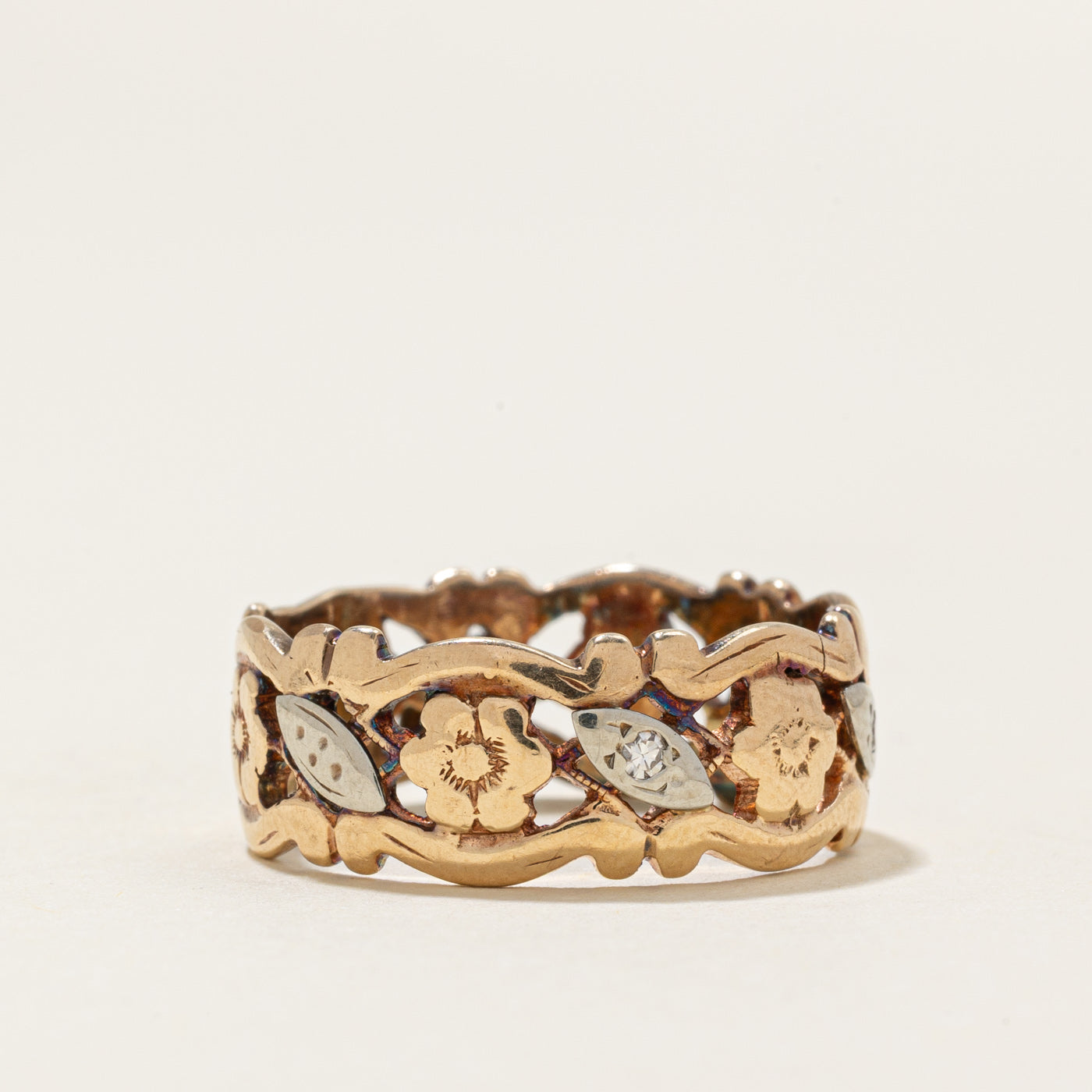 Diamond Floral Openwork Band | 0.01ctw | SZ 7.0 |