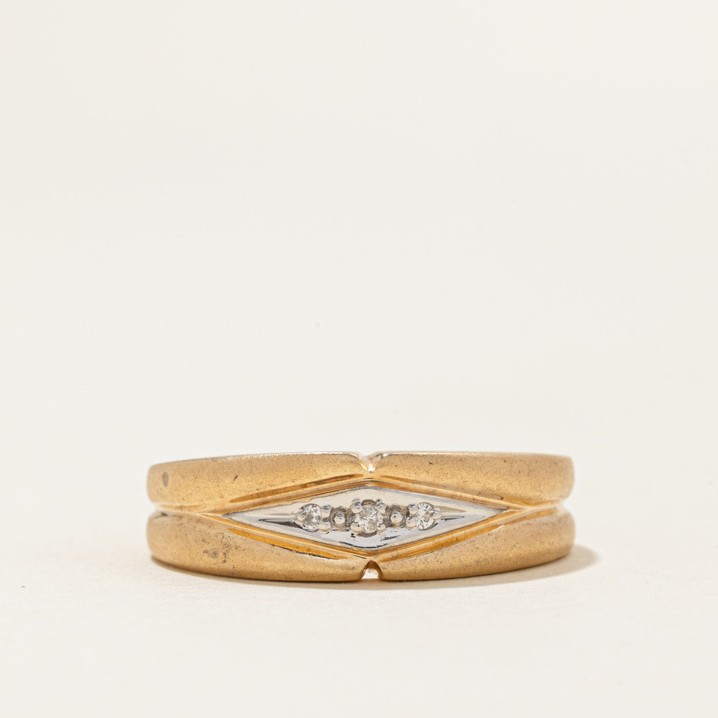 Diamond Geometric Grooved Band | 0.02ctw | SZ 10.5 |