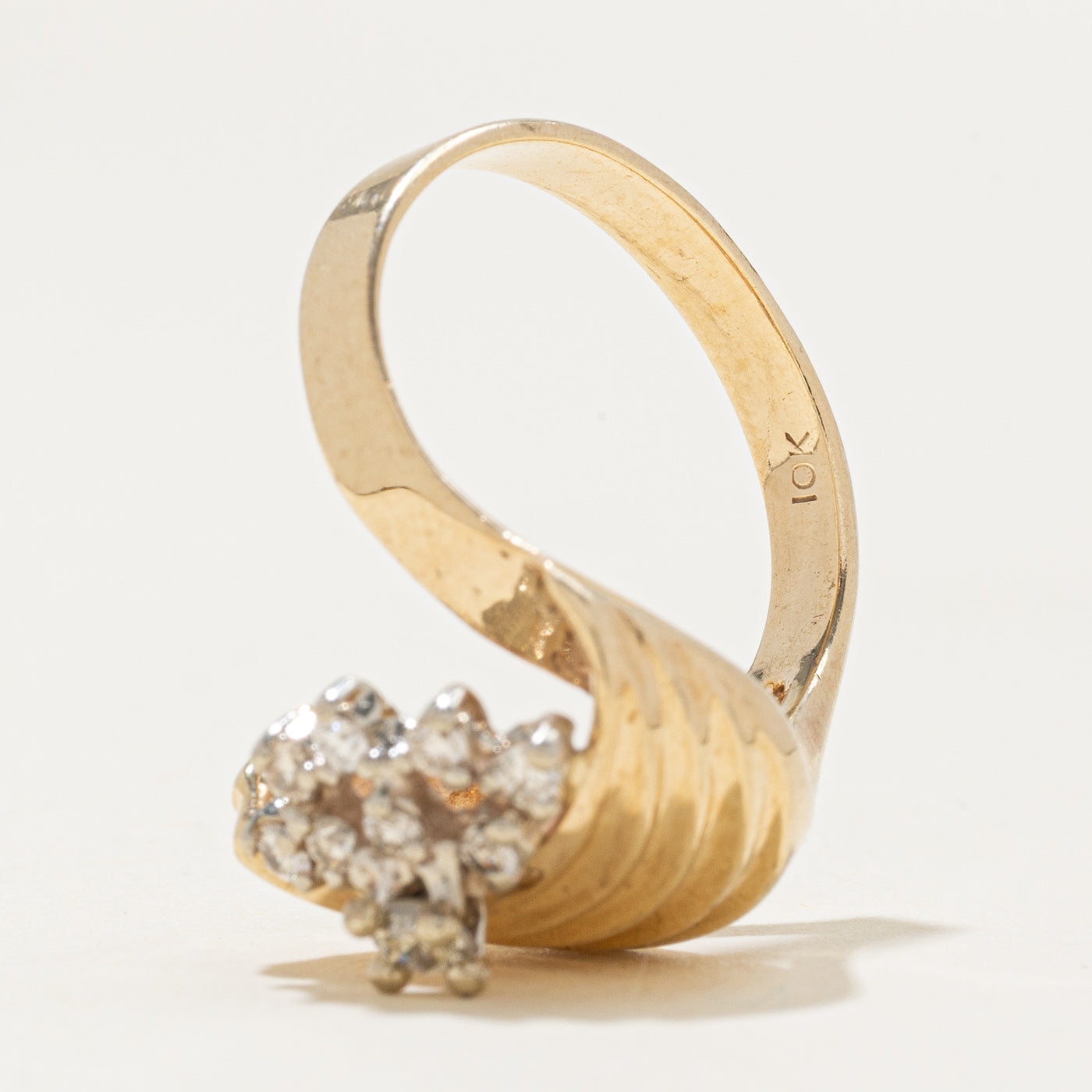 Diamond Cluster Grooved Cocktail Ring | 0.16ctw | SZ 5.5 |