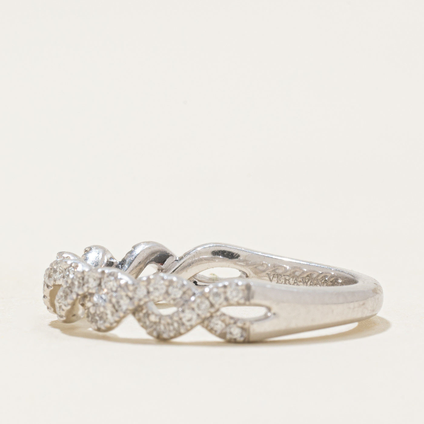 'Vera Wang' Diamond & Hidden Sapphire Crossover Band | 0.22ctw, 0.2ct | SZ 6.5 |