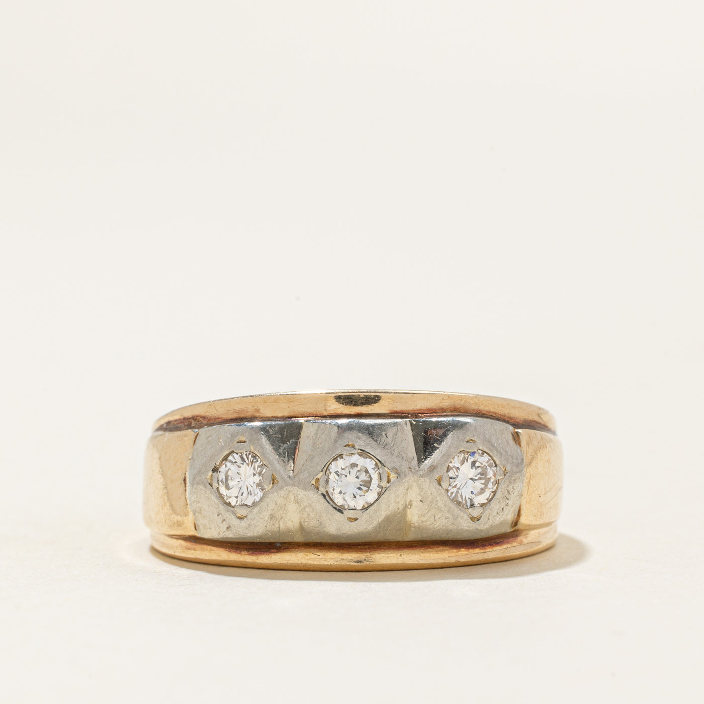 Two Tone Diamond Low Dome Ring | 0.25ctw | SZ 8.5 |