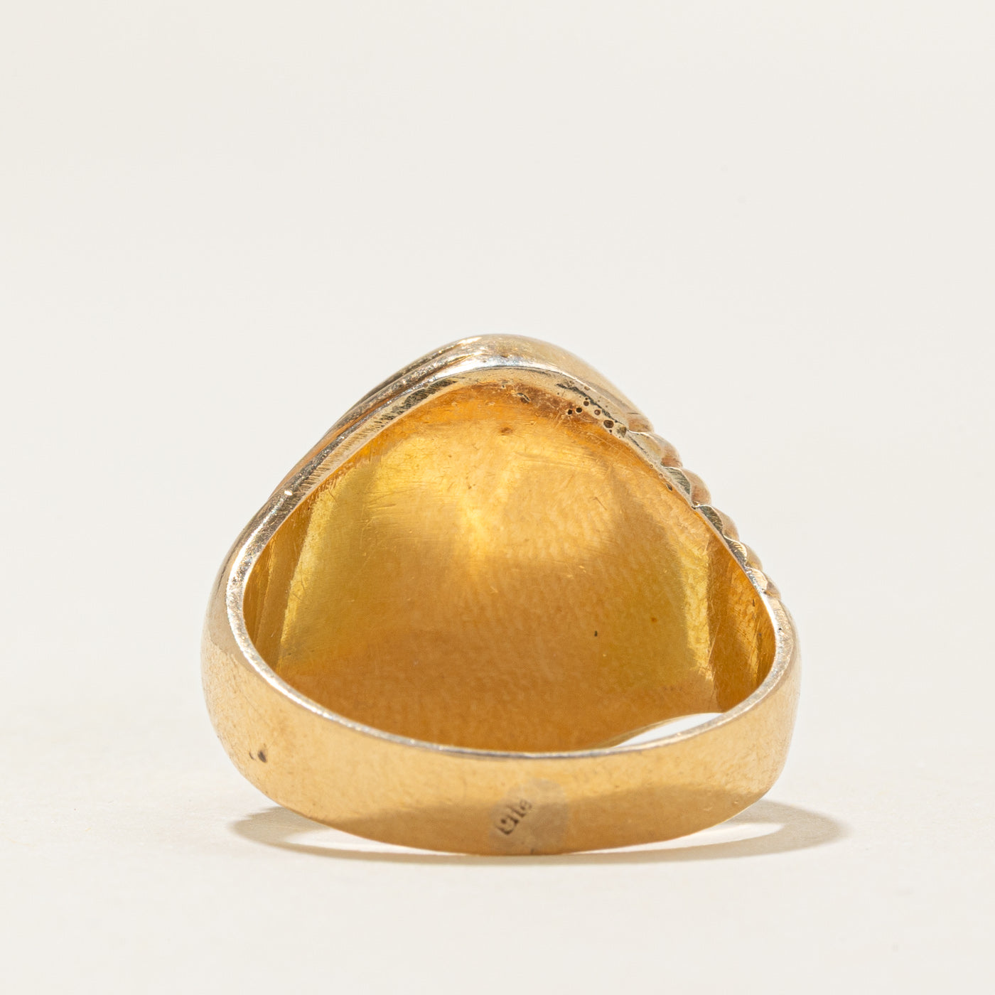 16k Diamond Oval Cluster Grooved Signet Ring | 0.35ctw | SZ 6.0 |