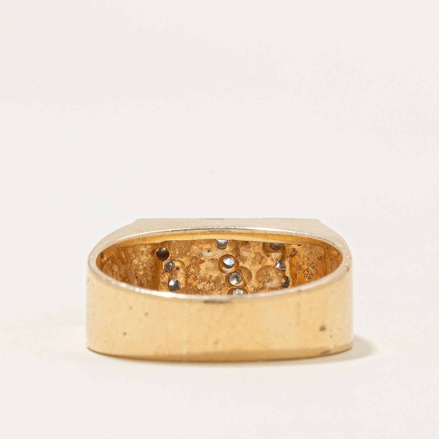 18k Diagonal Diamond Textured Signet Ring | 0.12ctw | SZ 9.25 |