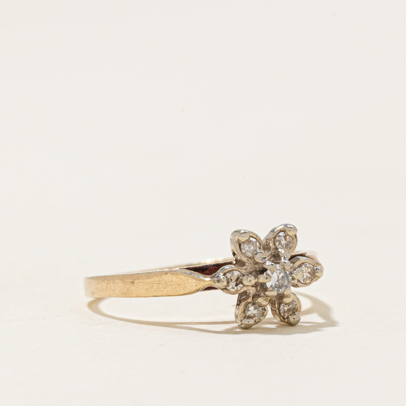 Diamond Cluster Floral Ring | 0.05ctw | SZ 3.25 |