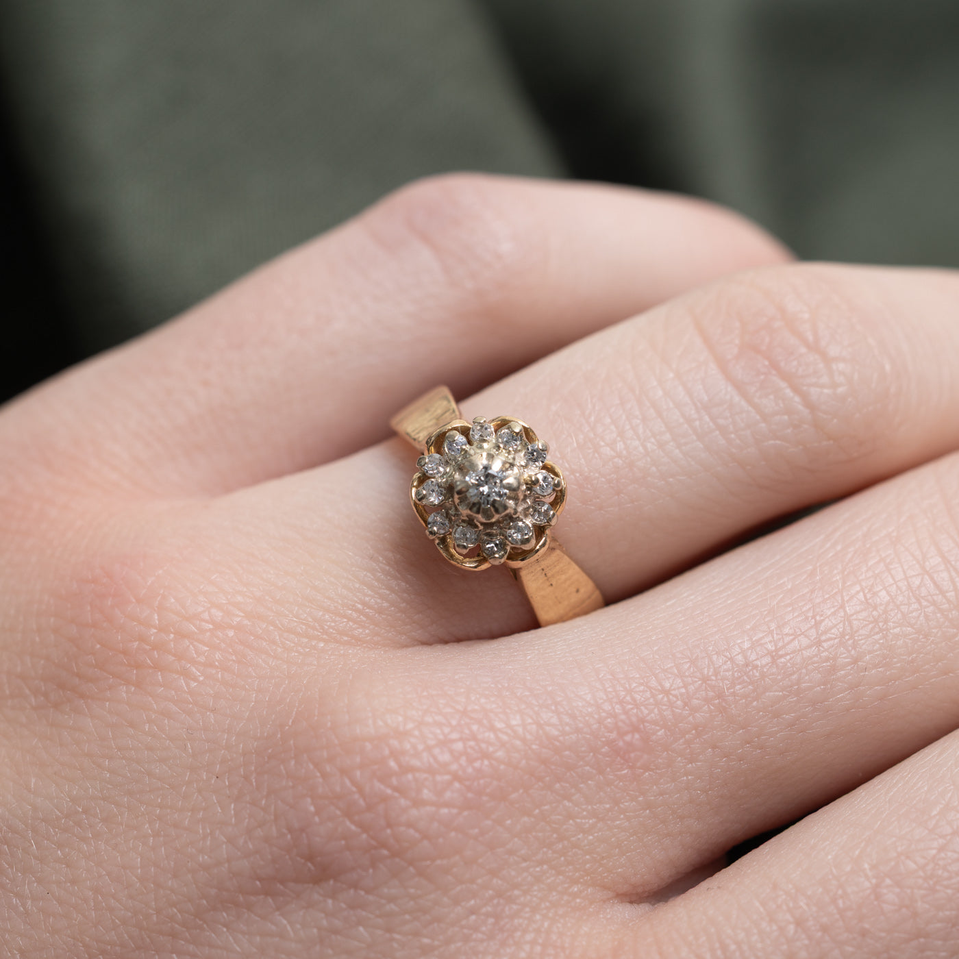 Diamond Cluster Floral Ring | 0.18ctw | SZ 5.5