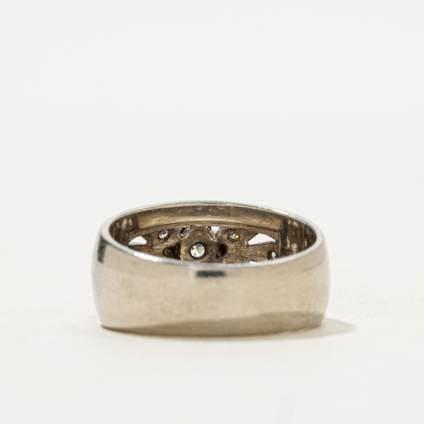 Diamond Floral Design Band | 0.13ctw | SZ 7.75