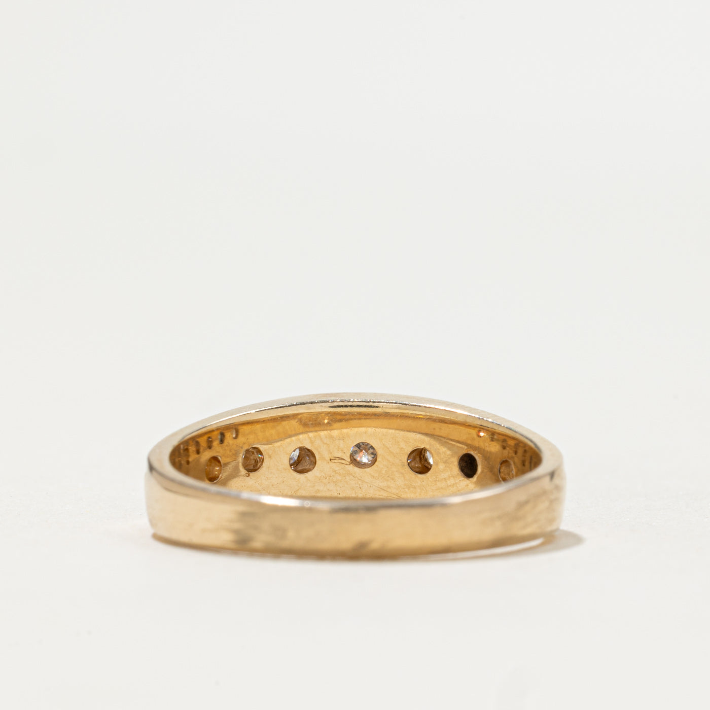 Bague sertie de sept diamants | 0,14 ct au total | Taille 6,25