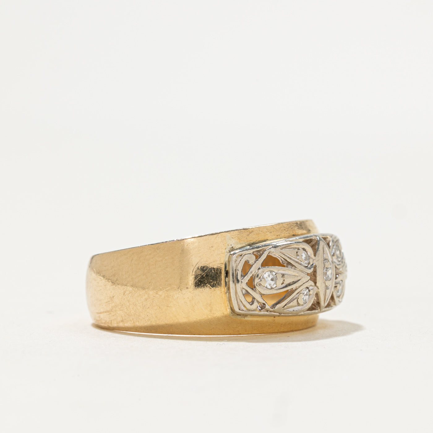 Diamond Leaf Design Openwork Band | 0.10ctw | SZ 9.25