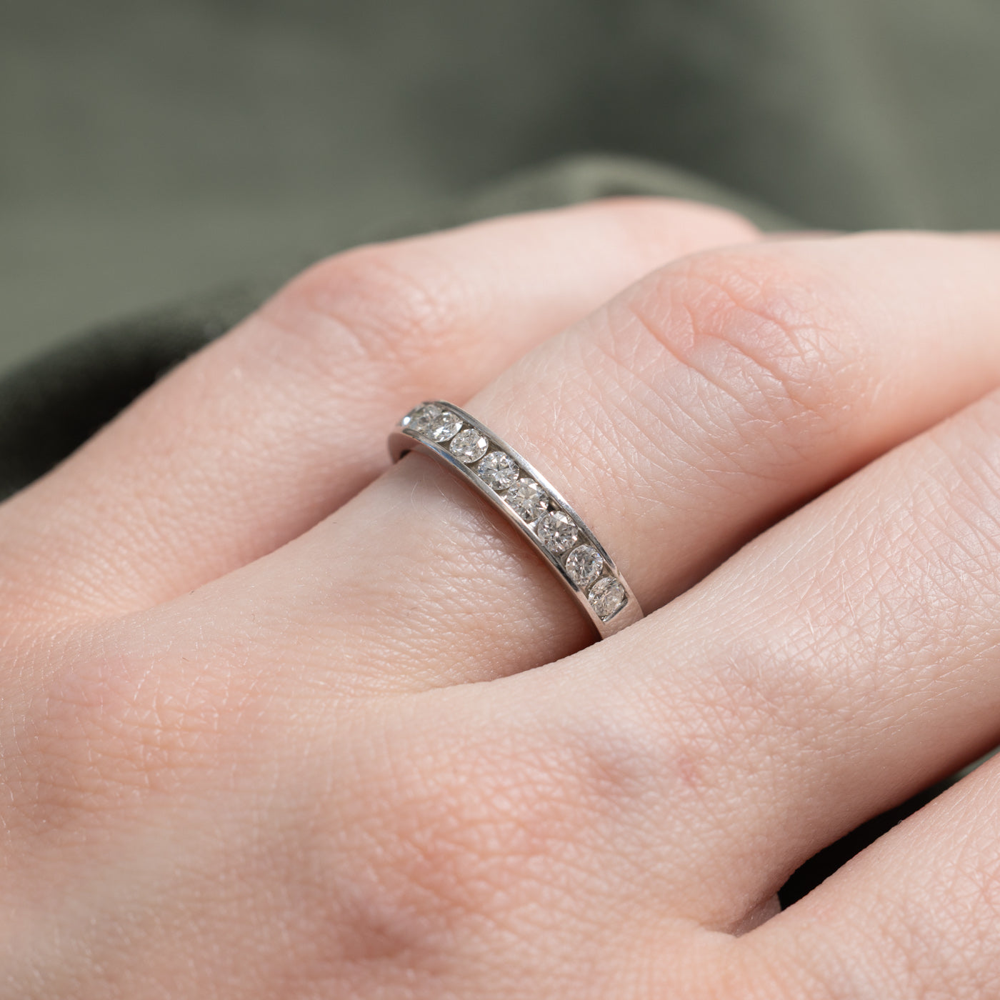 Alliance demi-éternité en or blanc 14 carats sertie de diamants | 0,50 ct | 3,20 mm | Taille 5,25