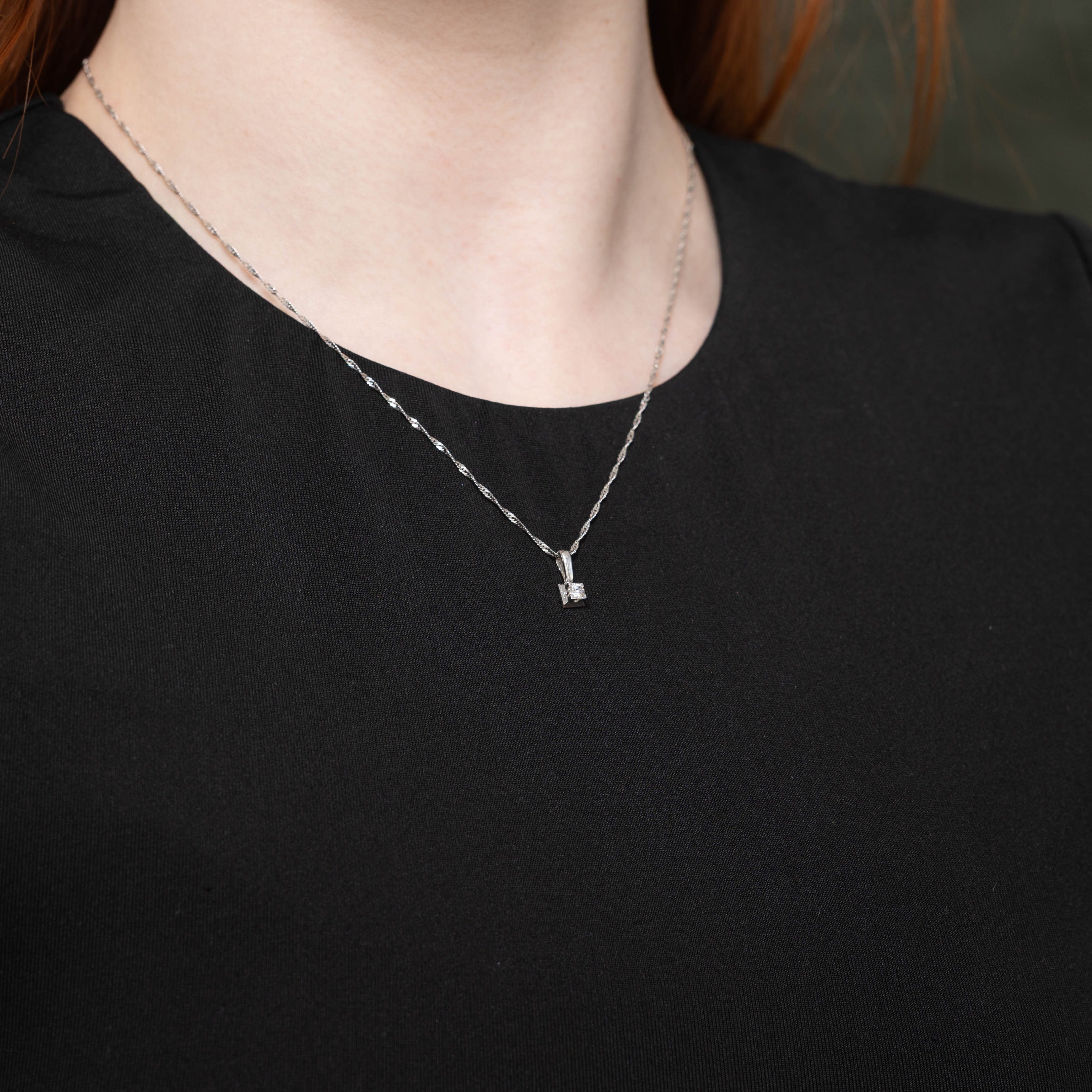 10k Solitaire Diamond Pendant Necklace | 0.13ctw | 18"