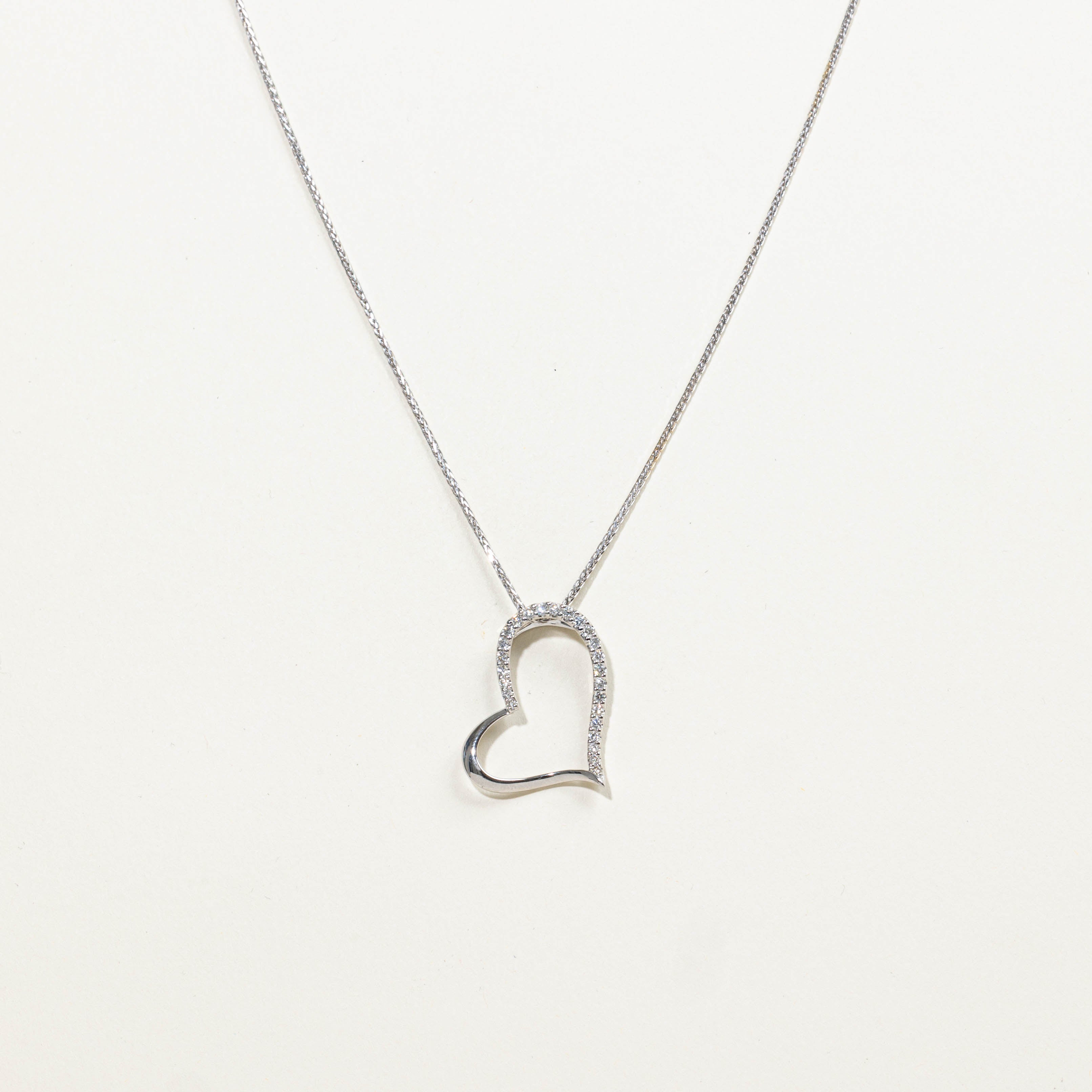18k Diamond Heart Pendant Necklace | 0.40ctw | 18"
