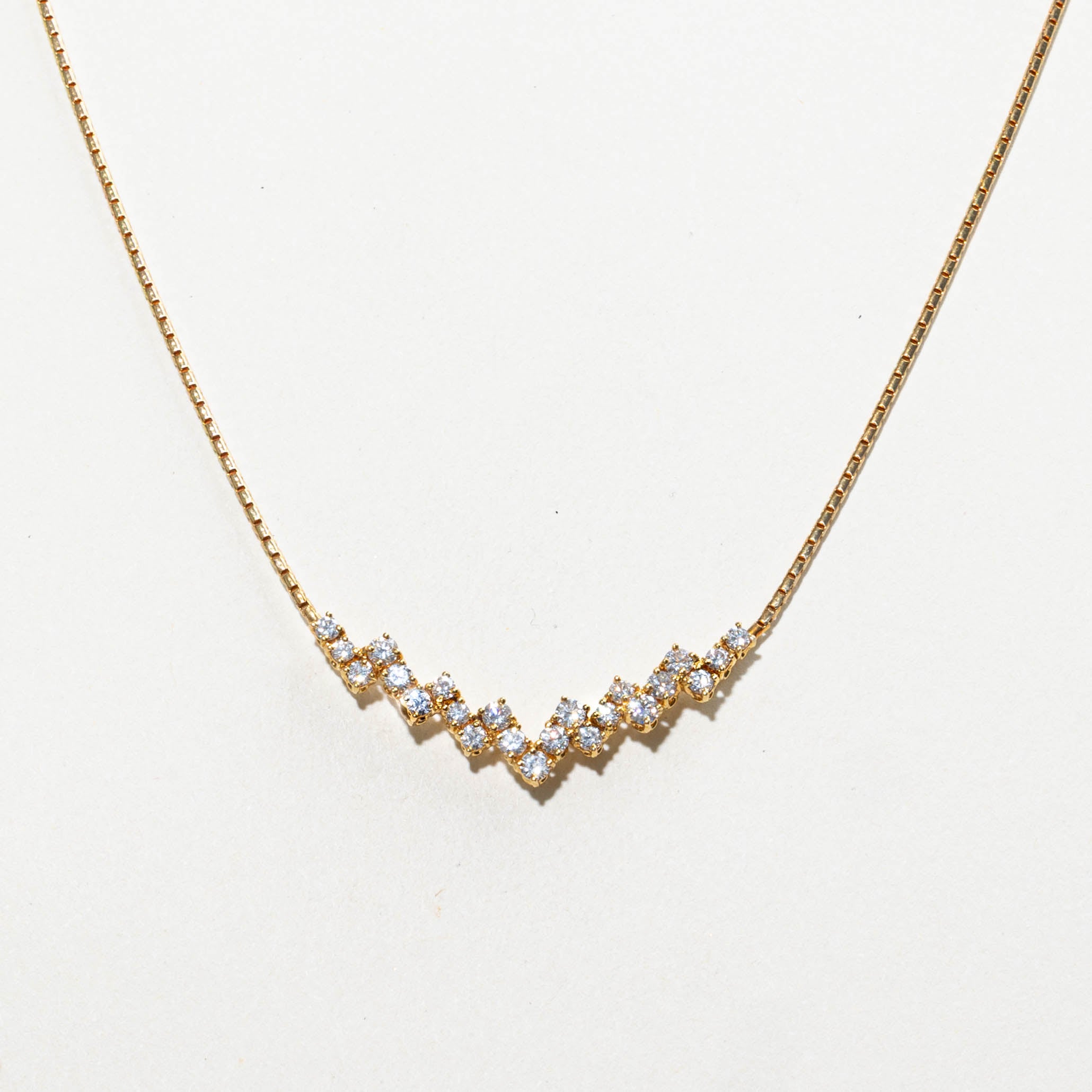 18k Diamond Zigzag V Pendant Necklace | 1.20ctw | 16"