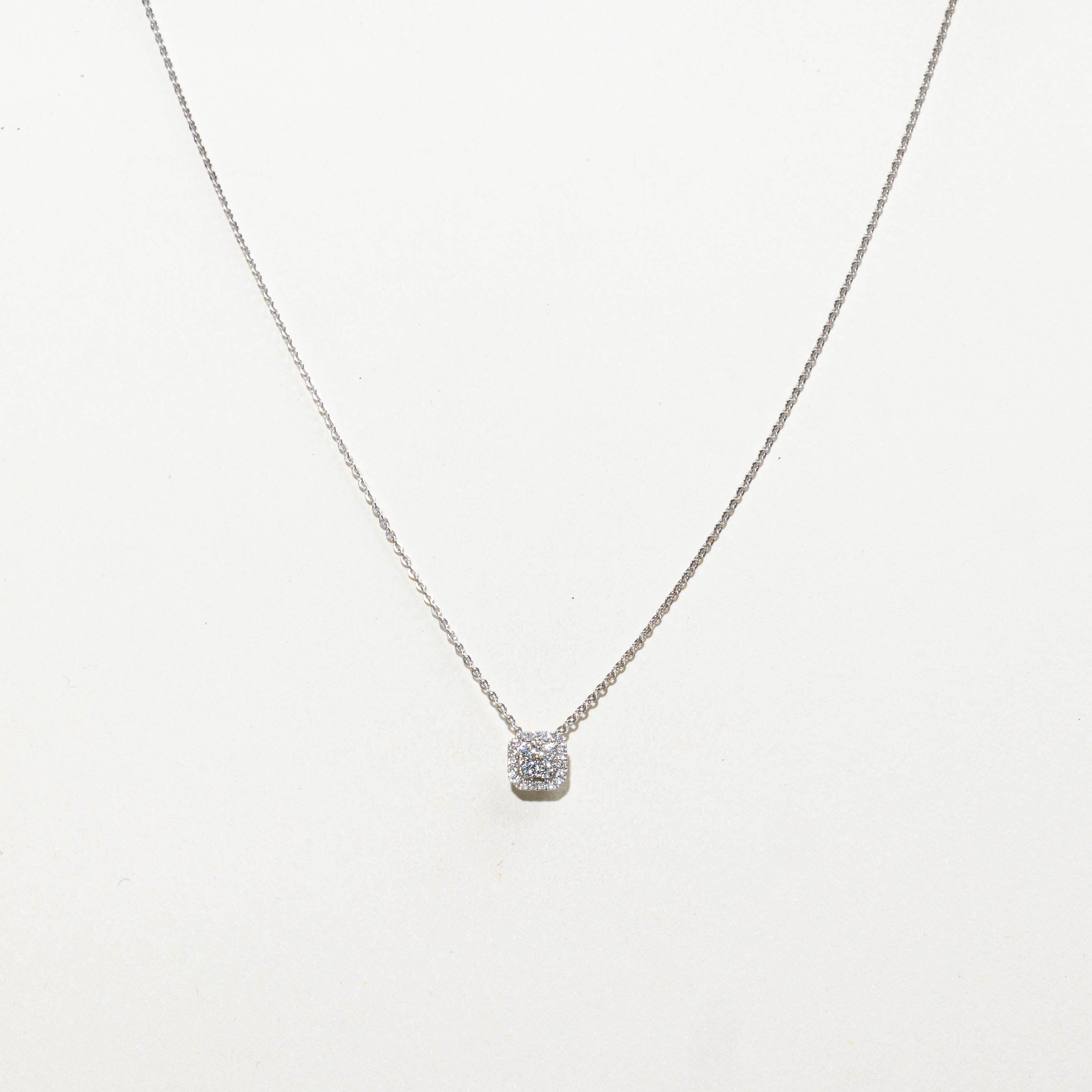 18k White Gold Diamond Halo Pendant Necklace | 0.27ctw | 17"