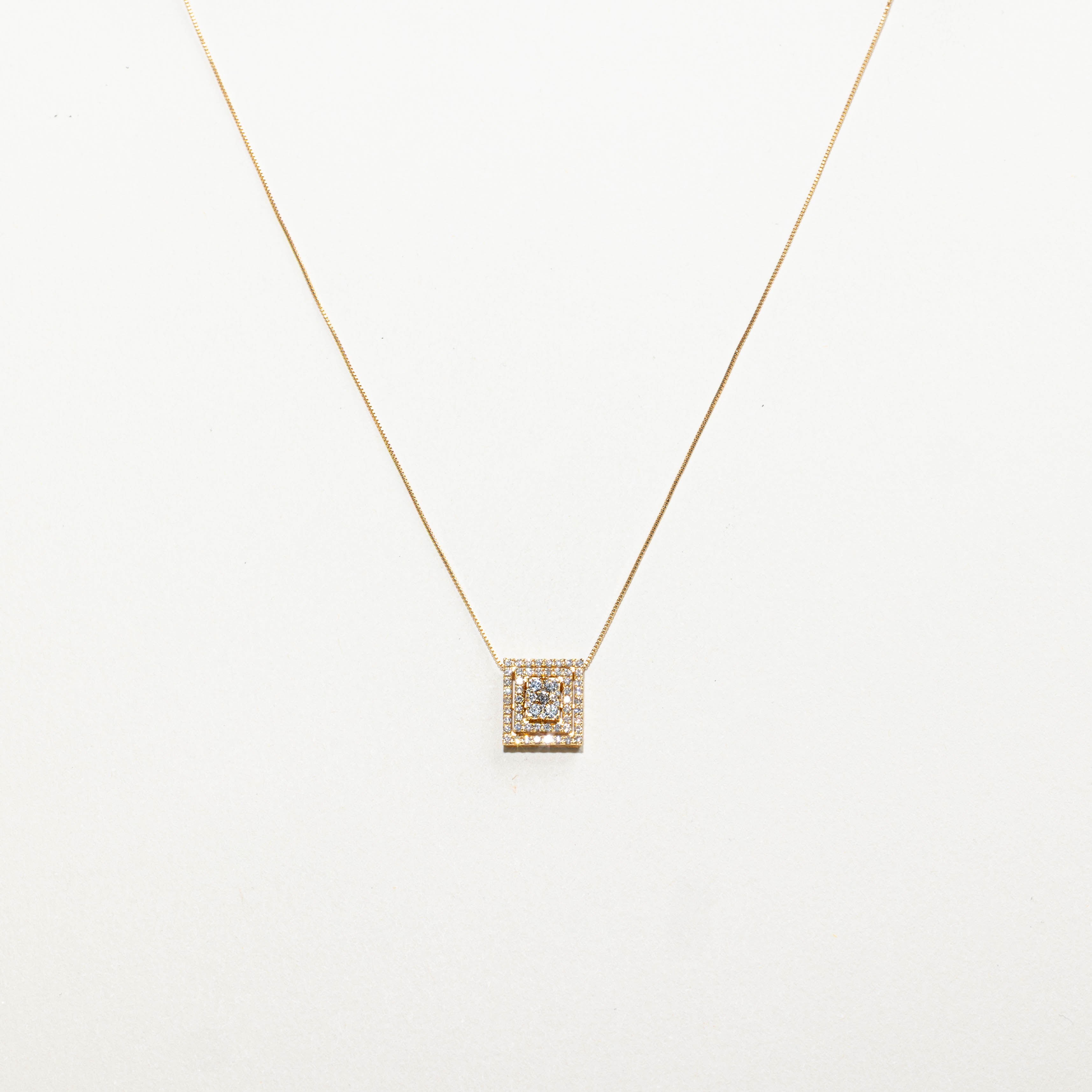 18k Diamond Cluster Halo Pendant Necklace | 0.50ctw | 17"